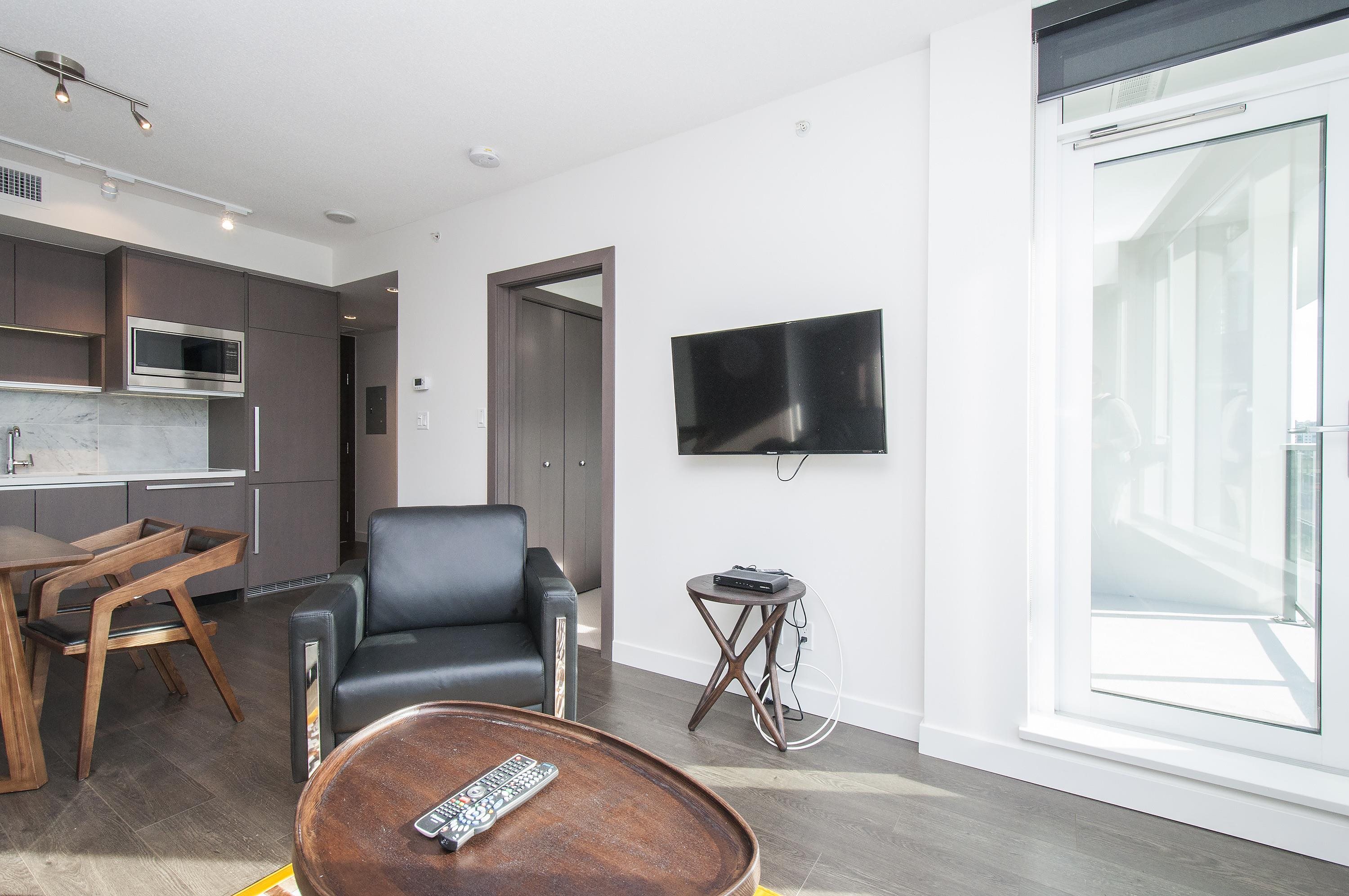 755 38 SMITHE STREET, R2974344, BC,