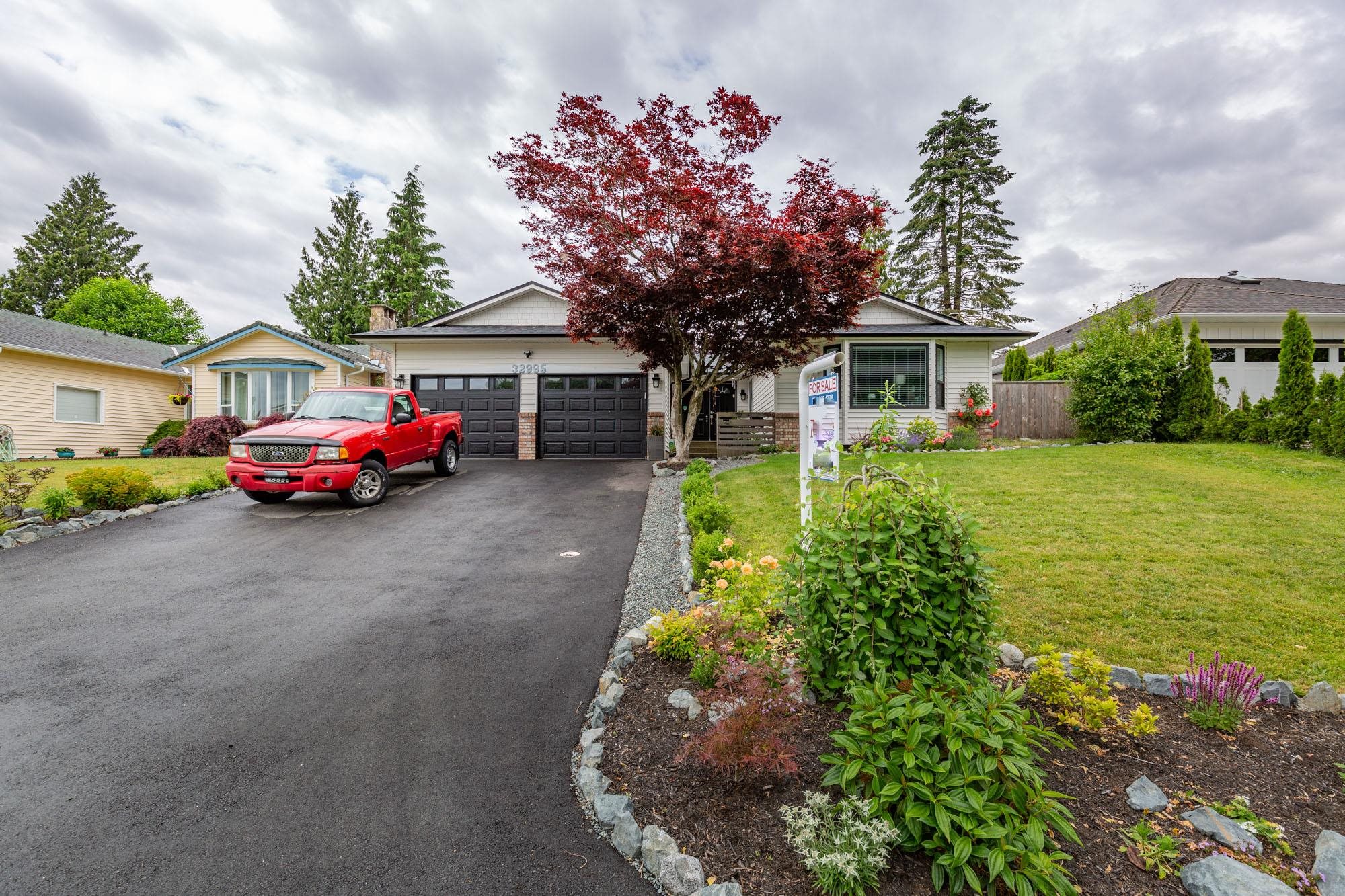 32995 WHIDDEN AVENUE, Mission BC V2V 6G4, R2975065, BC,