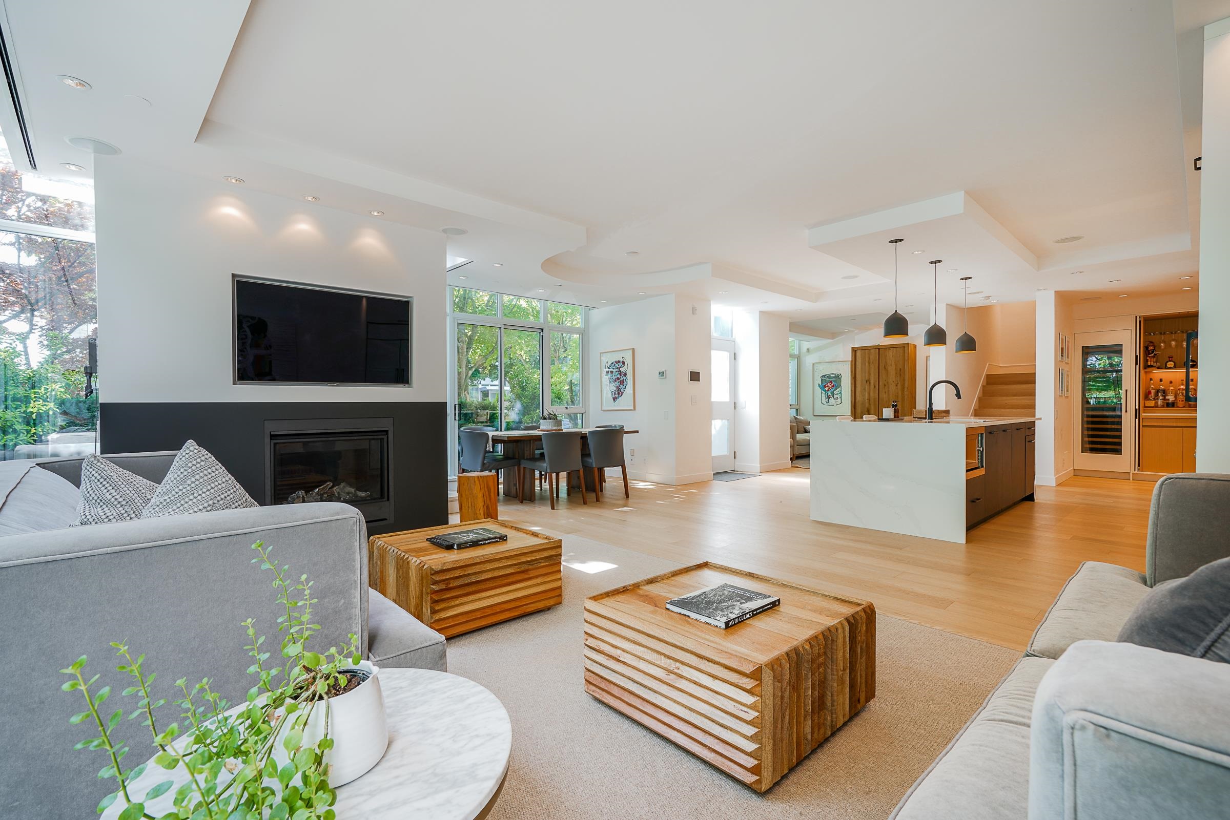 403 BEACH CRESCENT, Vancouver BC V6Z 3C9, R2976646, BC,