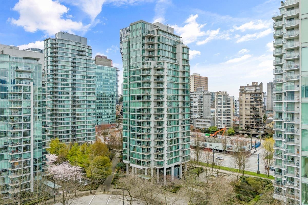 2001 1680 BAYSHORE DRIVE, R2980529, BC,
