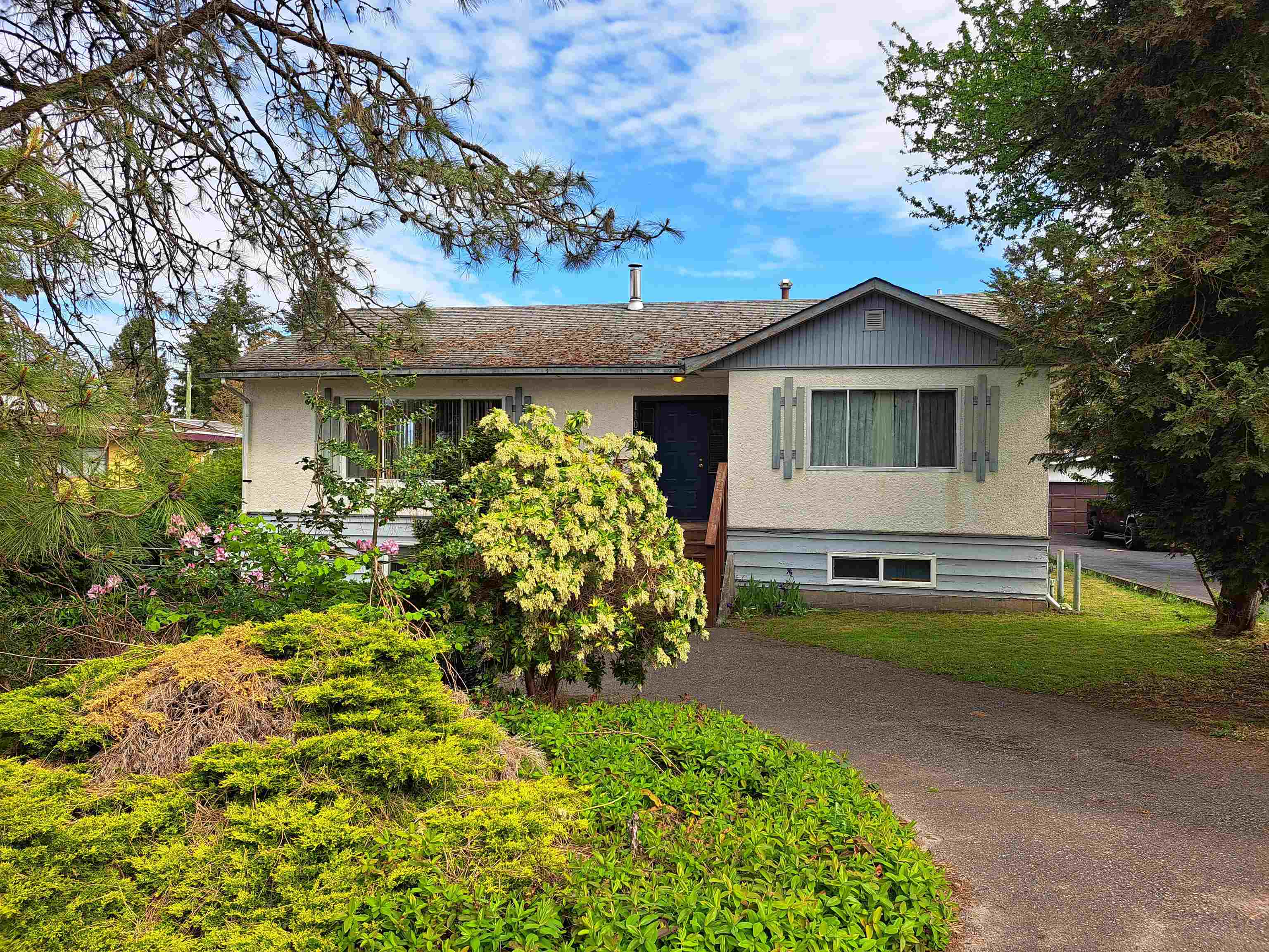 14073 113 AVENUE, Surrey BC V3R 2J9, R2985999, BC,
