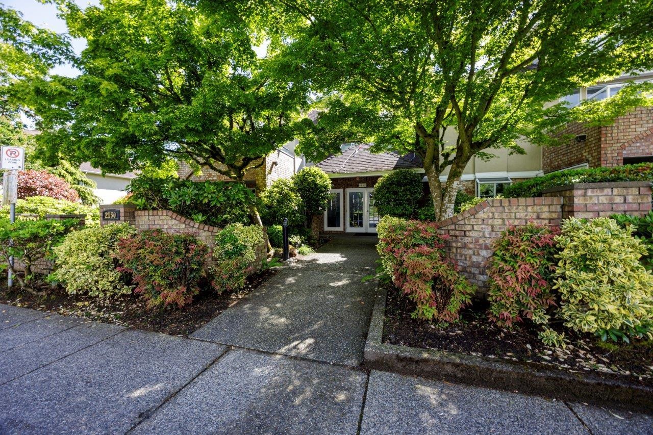 17 2150 MARINE DRIVE, R2986934, BC,