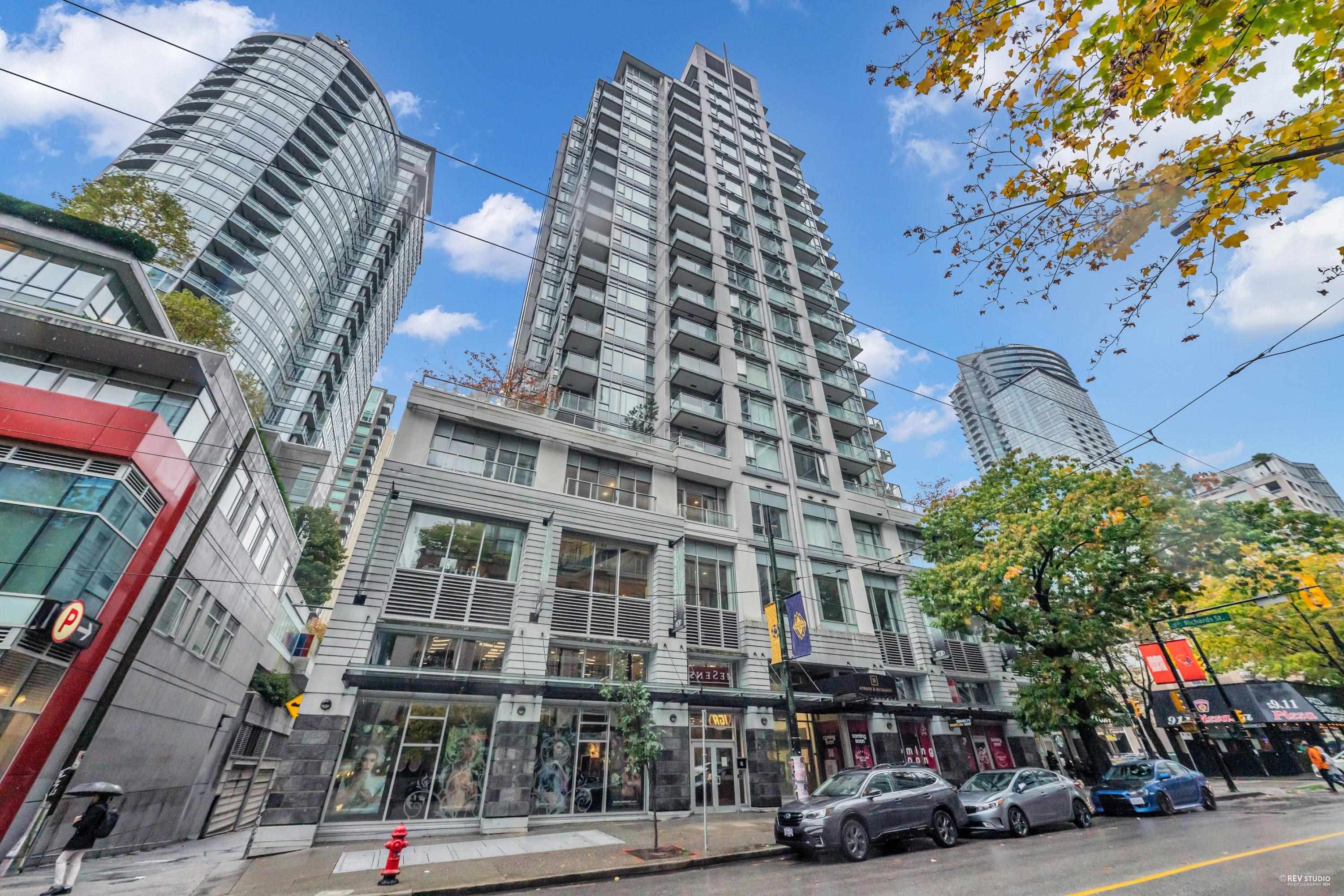 906 480 ROBSON STREET, R2990529, BC,