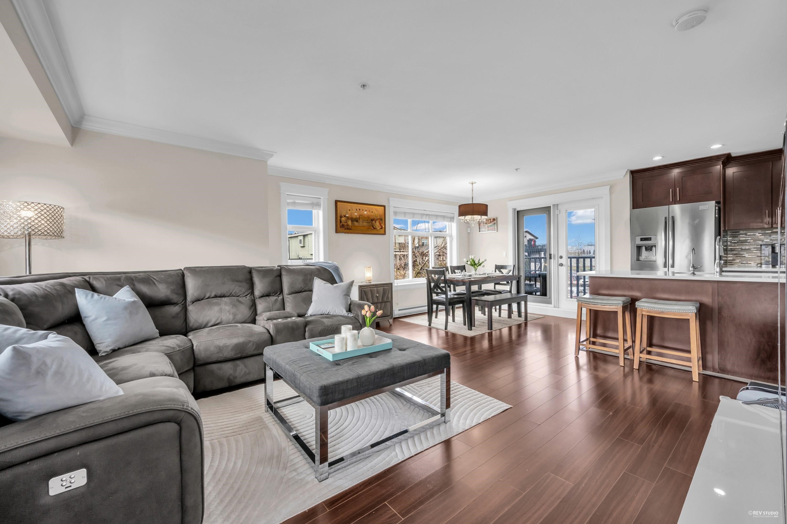 1 305 JARDINE STREET, R2992898, BC,