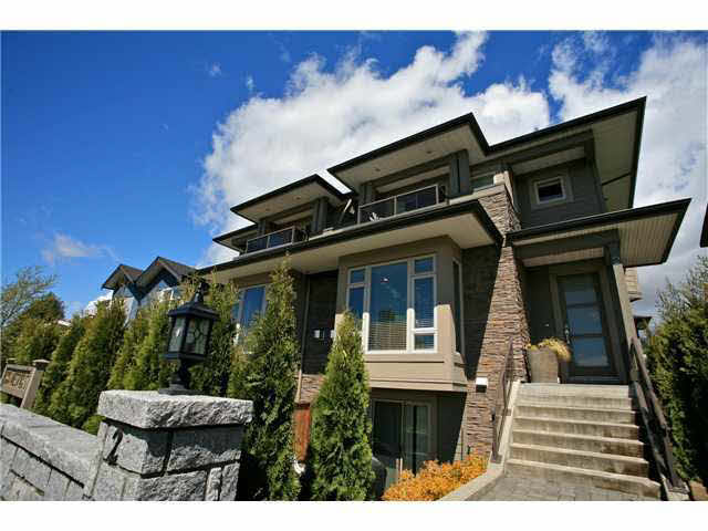 2 334 13TH STREET, R2993152, BC,