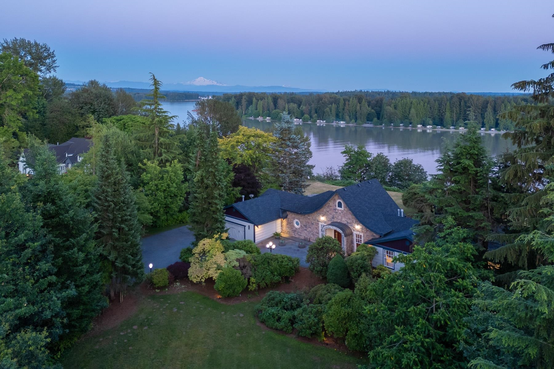 21850 RIVER ROAD, Maple Ridge BC V2X 2C1, R2993518, BC,