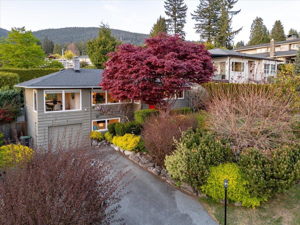 268 HOLYROOD ROAD, North Vancouver BC V7N 2R5, R2996073, BC,