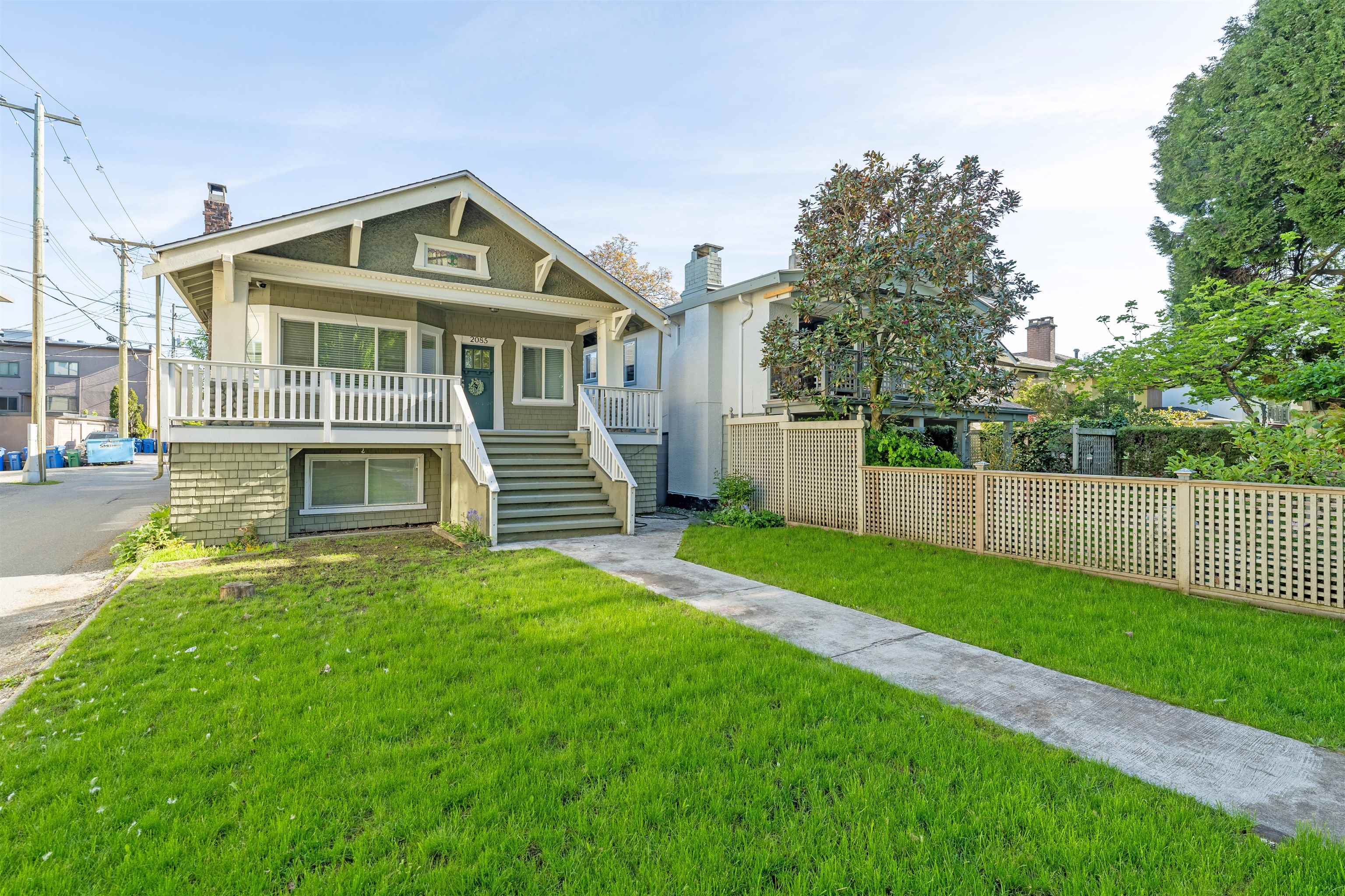 2085 W 45TH AVENUE, Vancouver BC V6M 2H8, R2996573, BC,