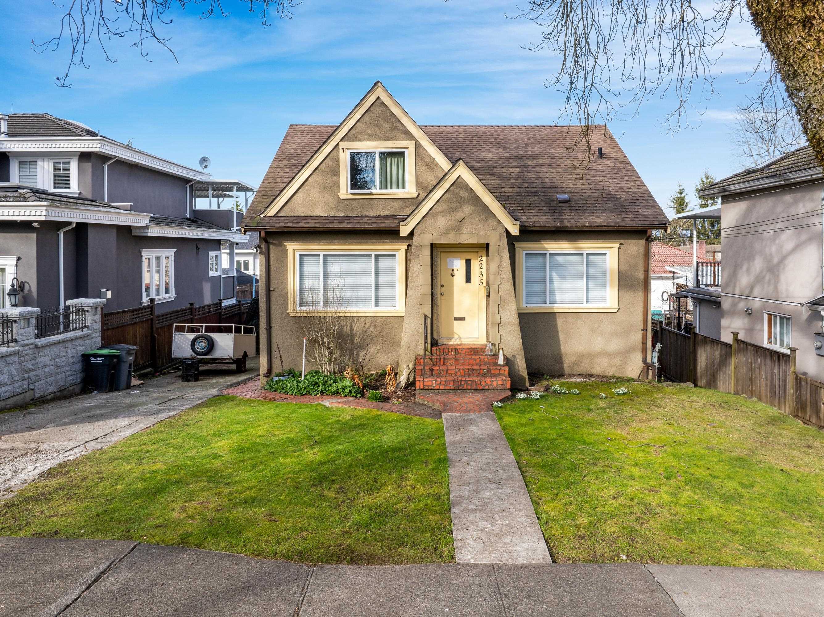 2235 E 24TH AVENUE, Vancouver BC V5N 2V3, R2996761, BC,
