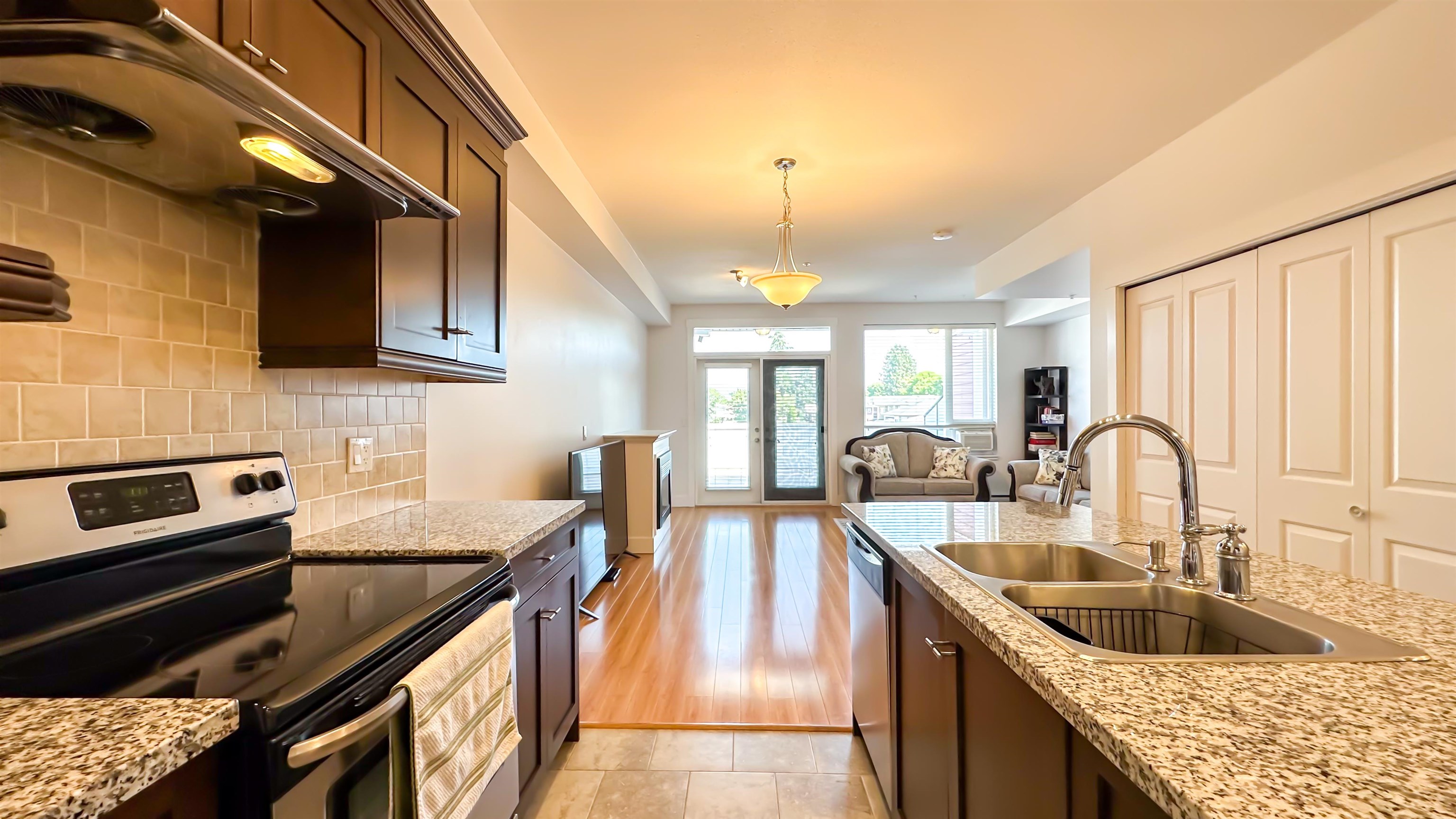 205 7908 GRAHAM AVENUE, R2996831, BC,