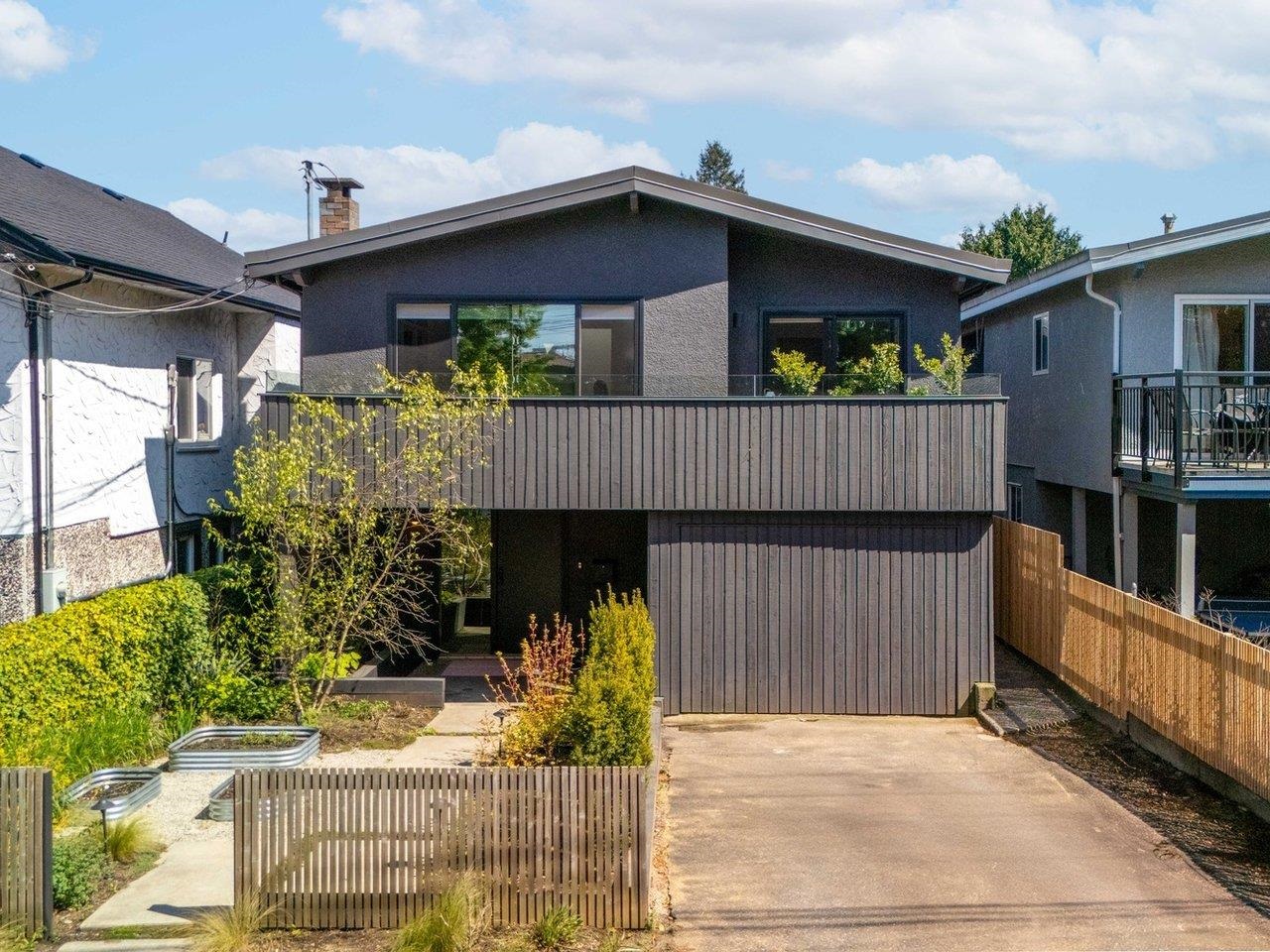 4328 WINDSOR STREET, Vancouver BC V5V 4P4, R2996899, BC,