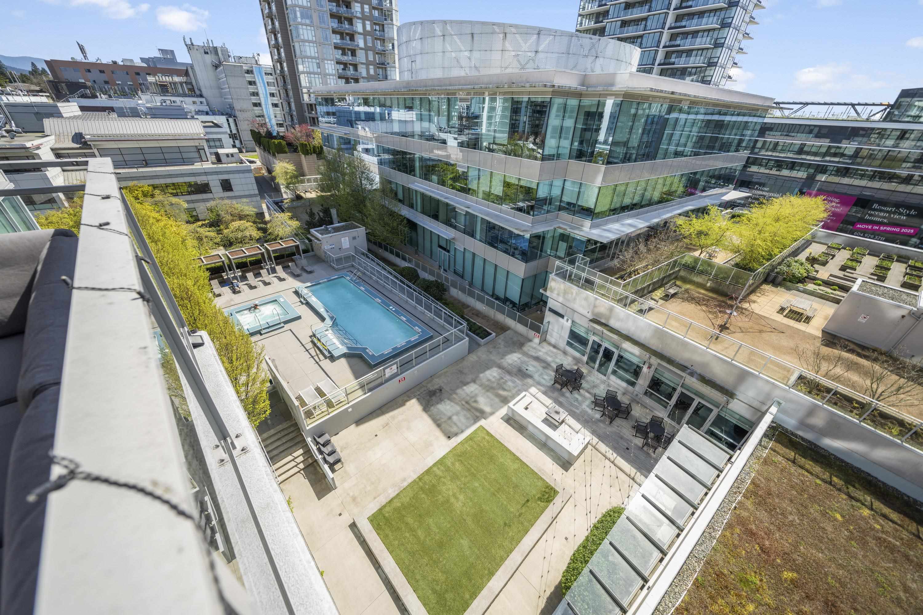 703 125 14TH STREET, R2997230, BC,