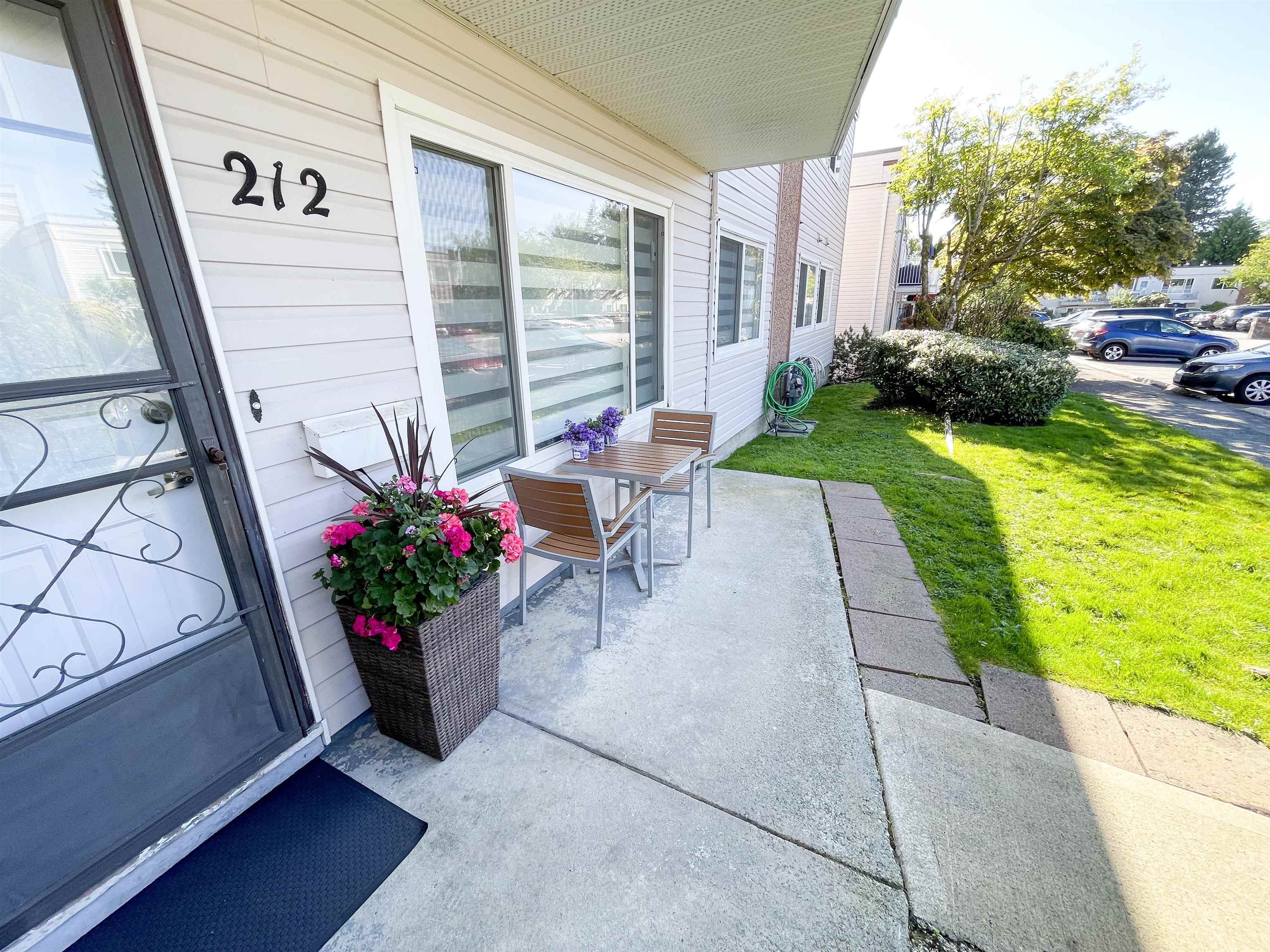 212 11901 89A AVENUE, R2998052, BC,