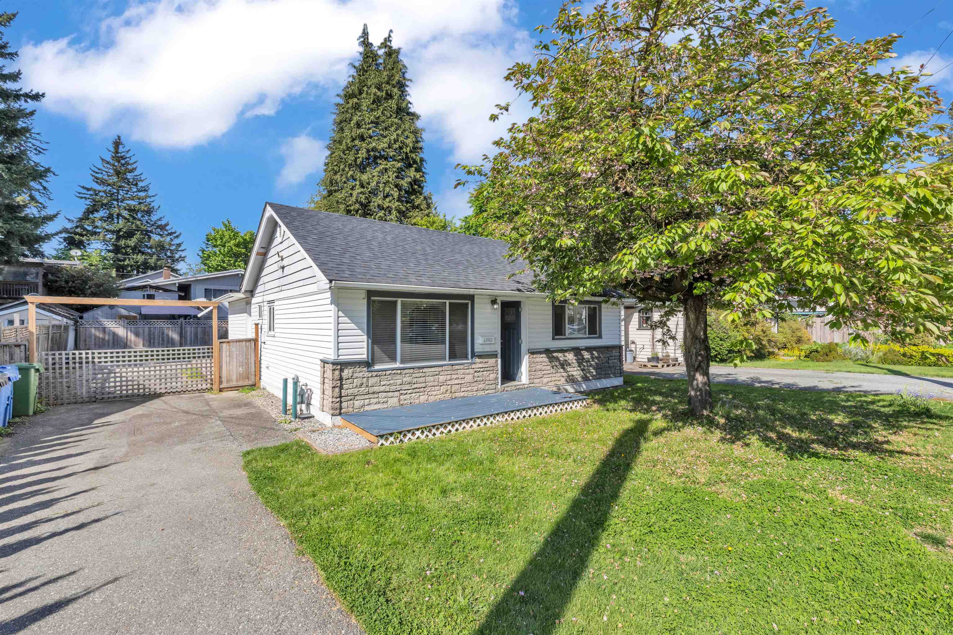 33983 ESSENDENE AVENUE, Abbotsford BC V2S 2H9, R2998964, BC,