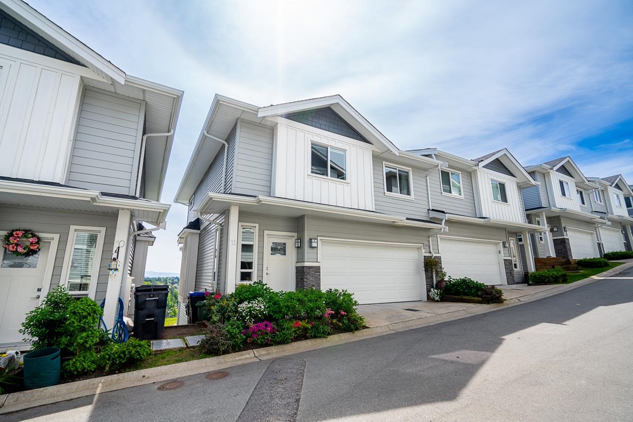 11 31548 UPPER MACLURE ROAD, R2999498, BC,
