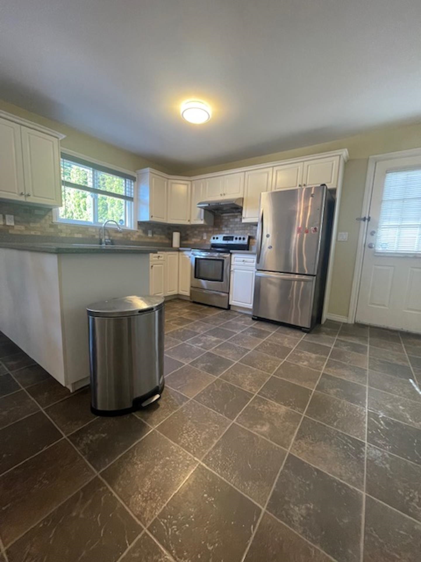Lower 20140 TELEP AVENUE, R3000783, BC,