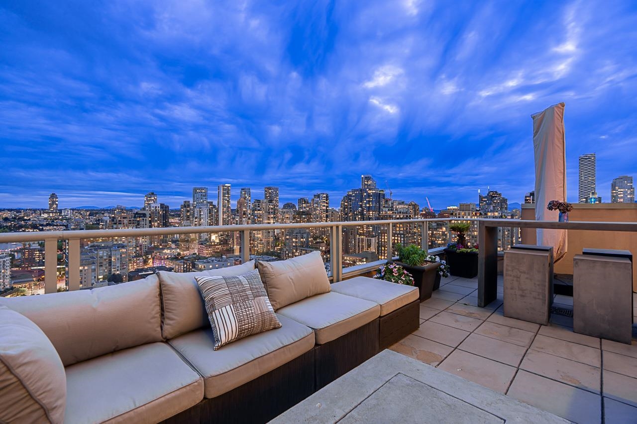 PH4 950 CAMBIE STREET, R3001869, BC,