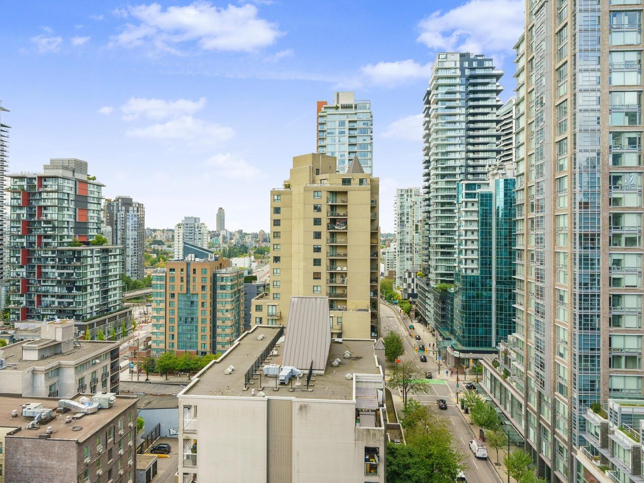 1605 1212 HOWE STREET, R3002173, BC,
