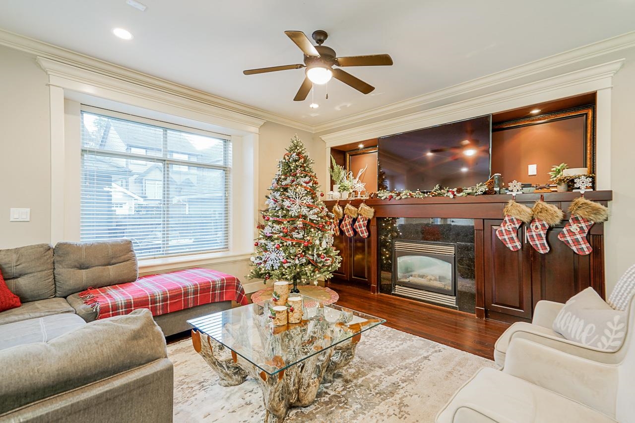 14636 36A AVENUE, Surrey BC V4P 0E3, R3002200, BC,