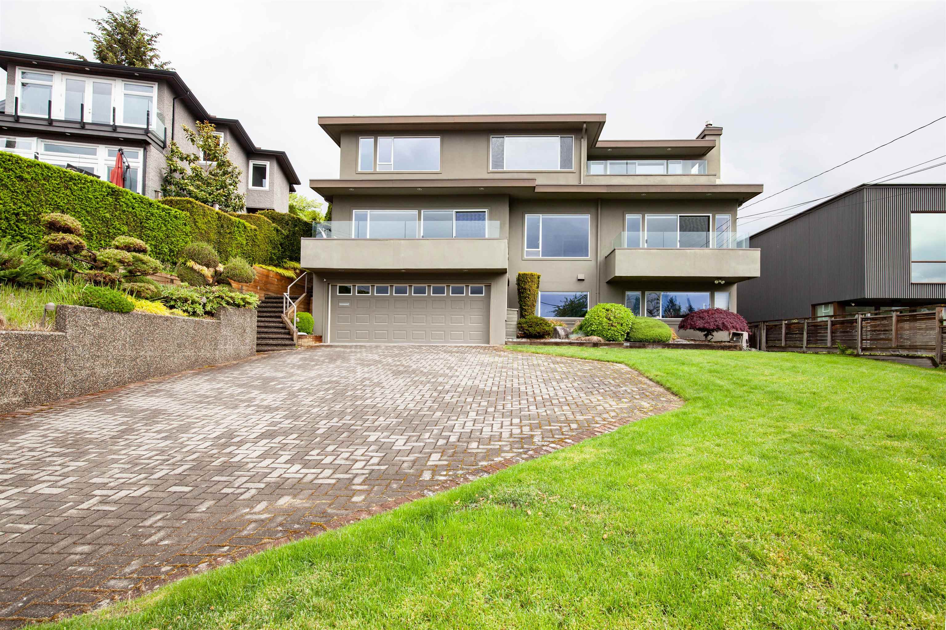 2557 LAWSON AVENUE, West Vancouver BC V7V 2G1, R3003722, BC,