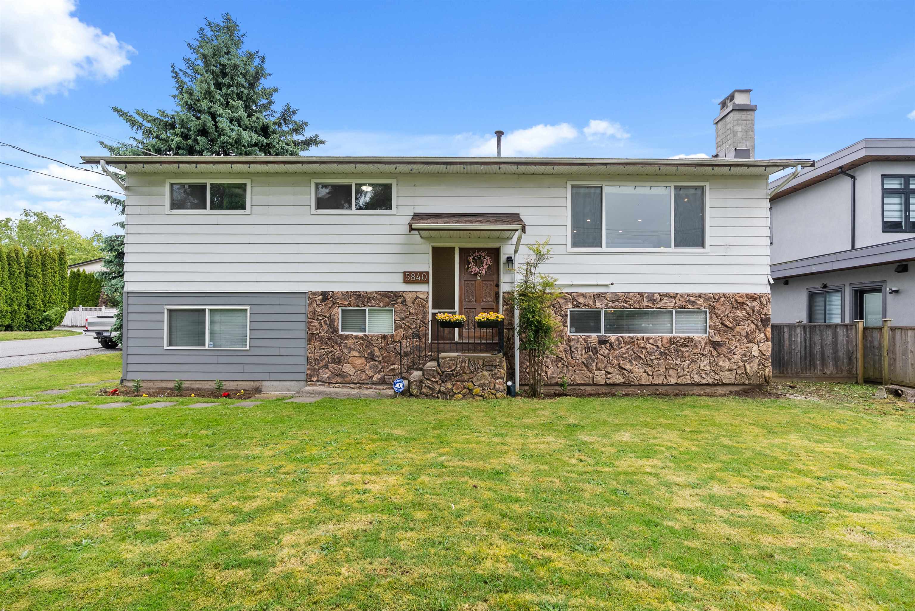 5840 184 STREET, Surrey BC V3S 4N3, R3006326, BC,