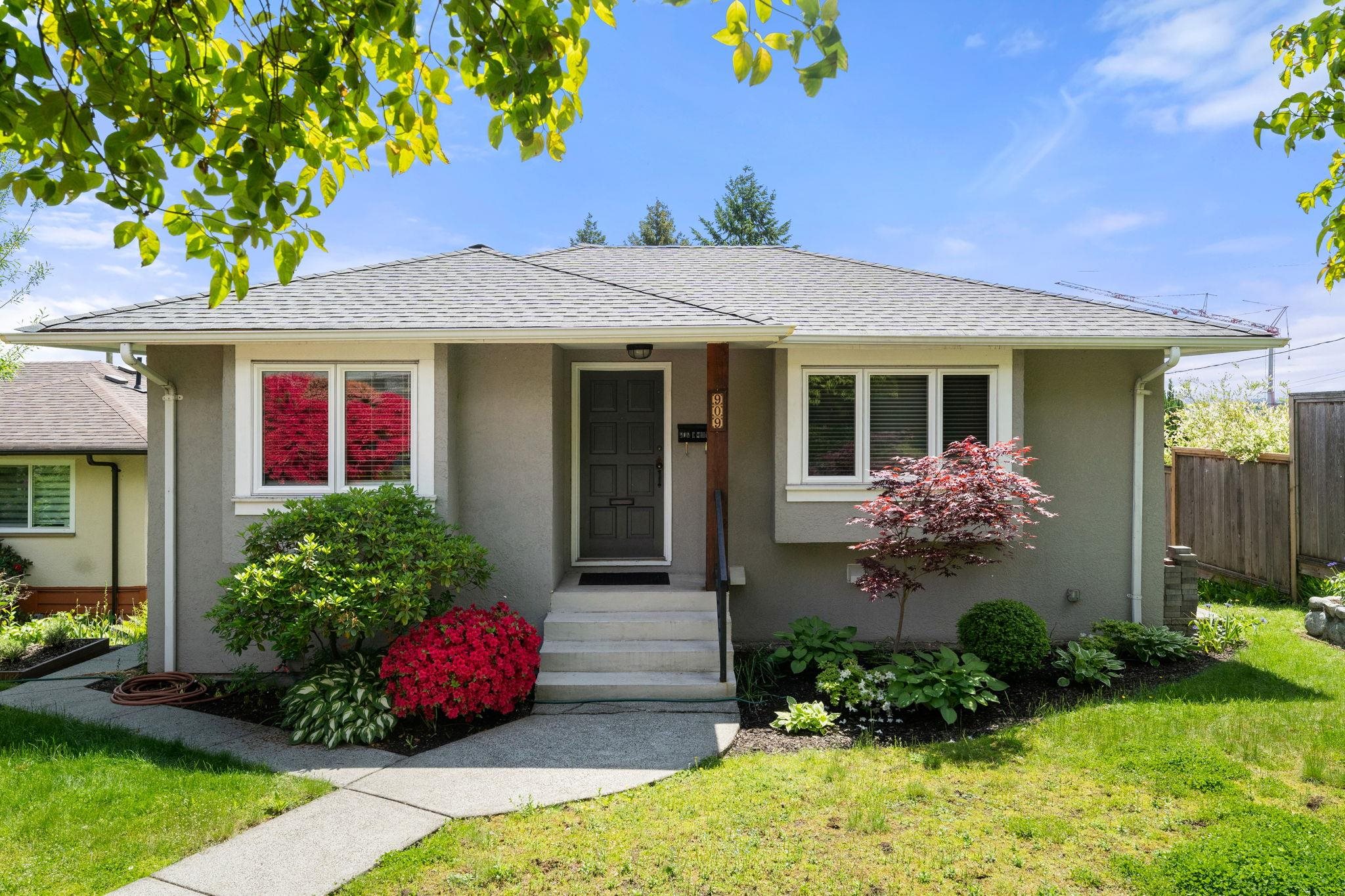 909 E KEITH ROAD, North Vancouver BC V7L 1X1, R3006334, BC,