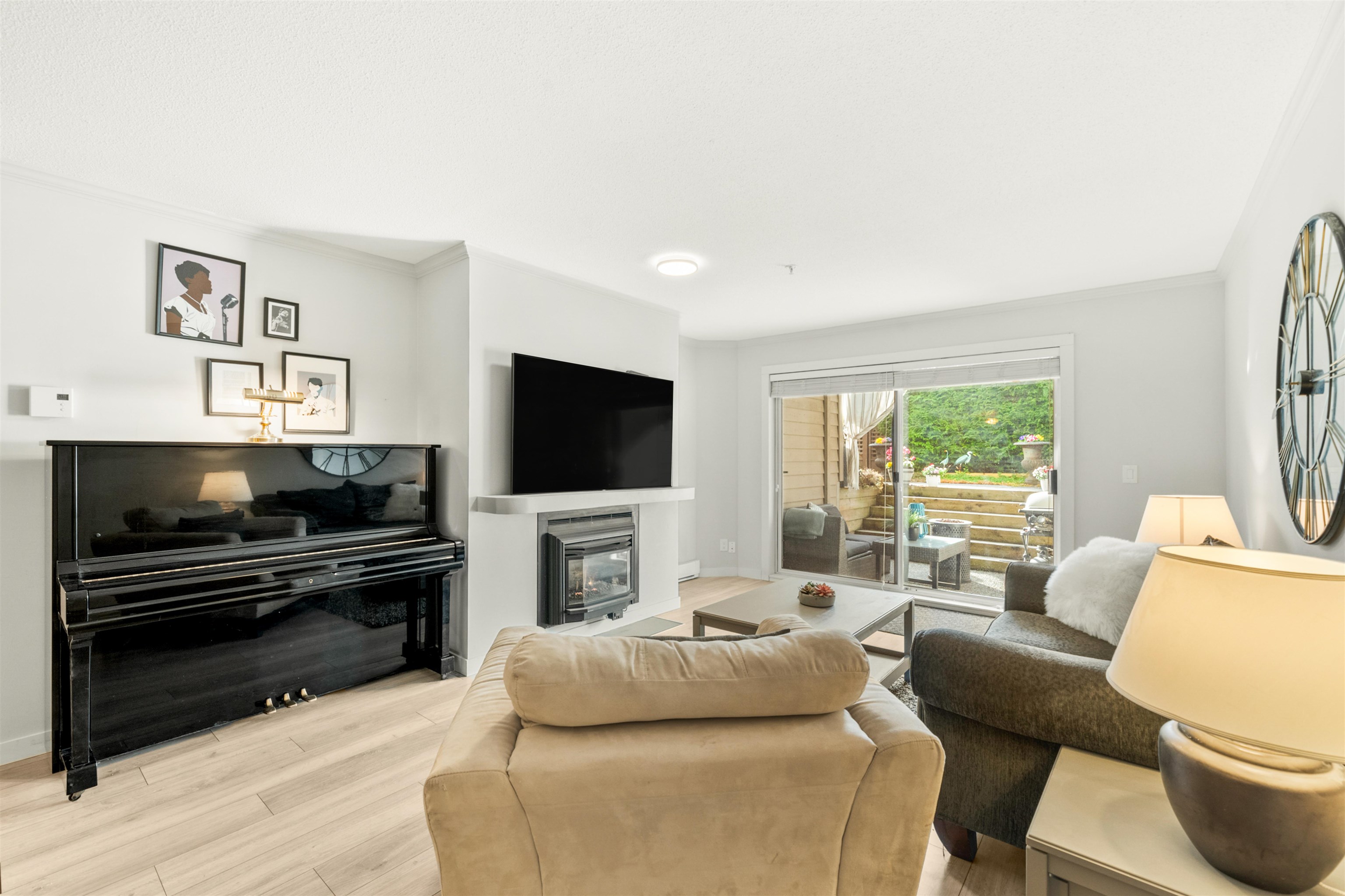 305 1050 BOWRON COURT, R3007798, BC,
