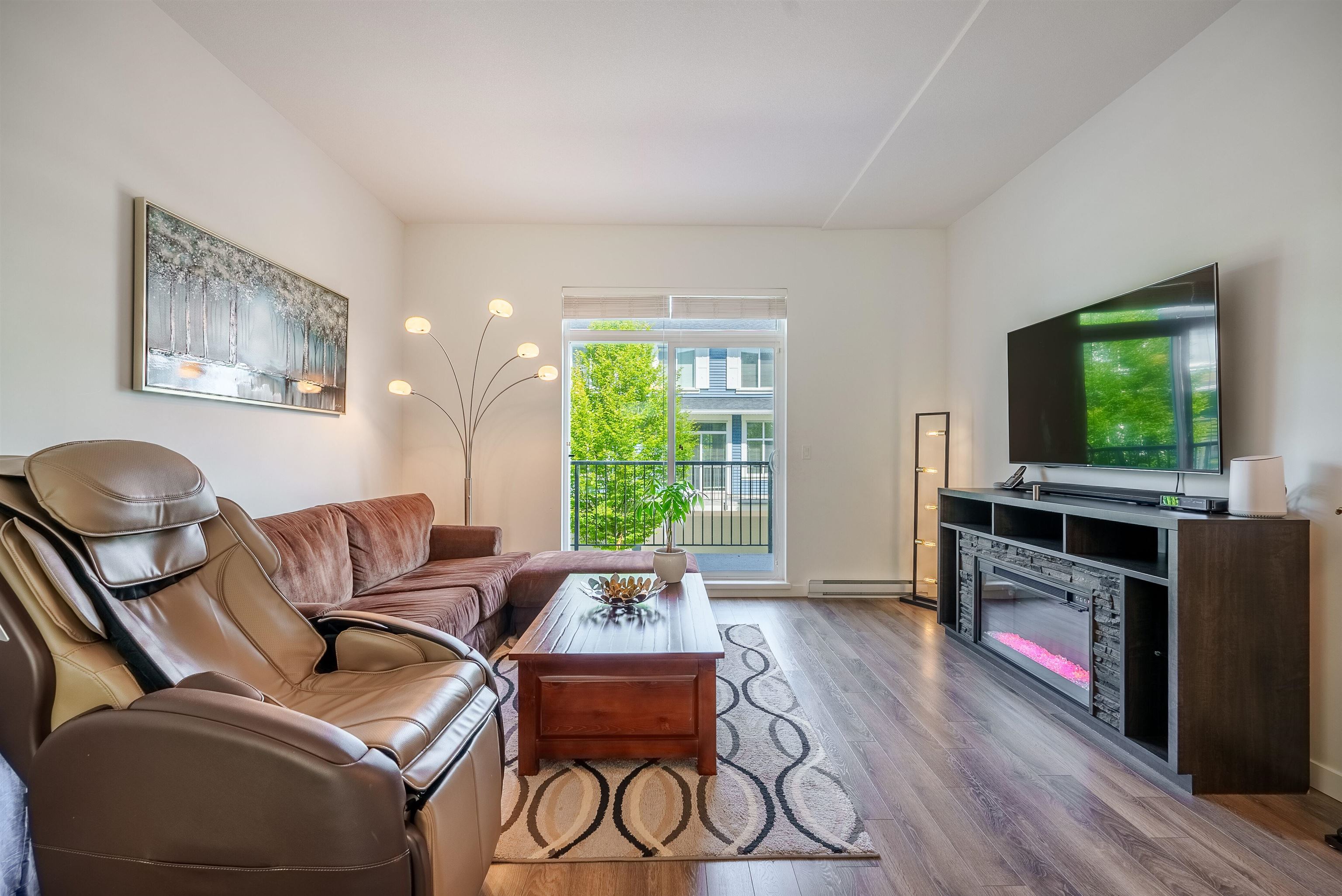 30 15268 28 AVENUE, R3008403, BC,