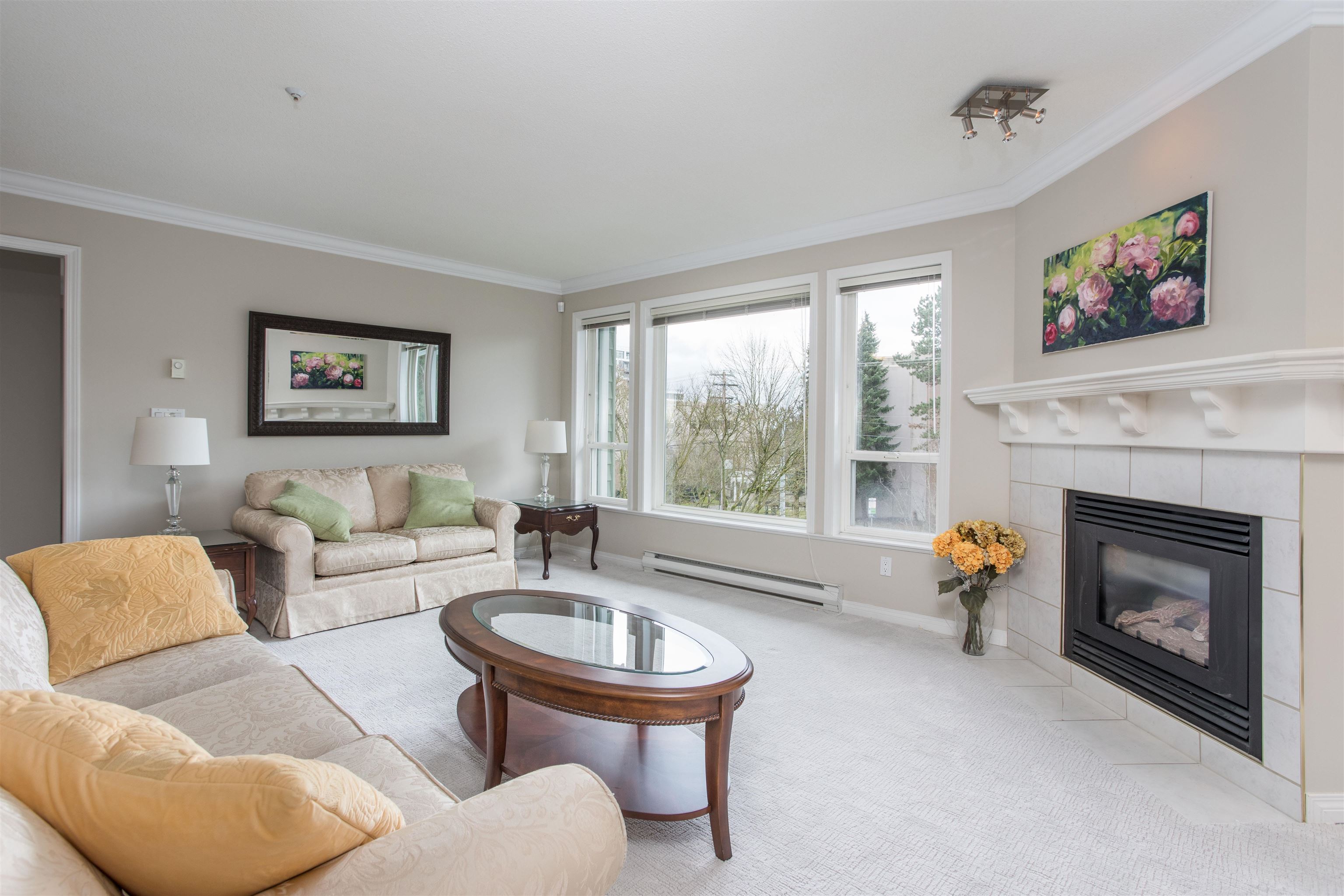 311 15555 16 AVENUE, R3008471, BC,