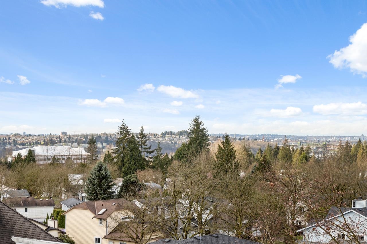 610 1000 BOWRON COURT, R3012188, BC,