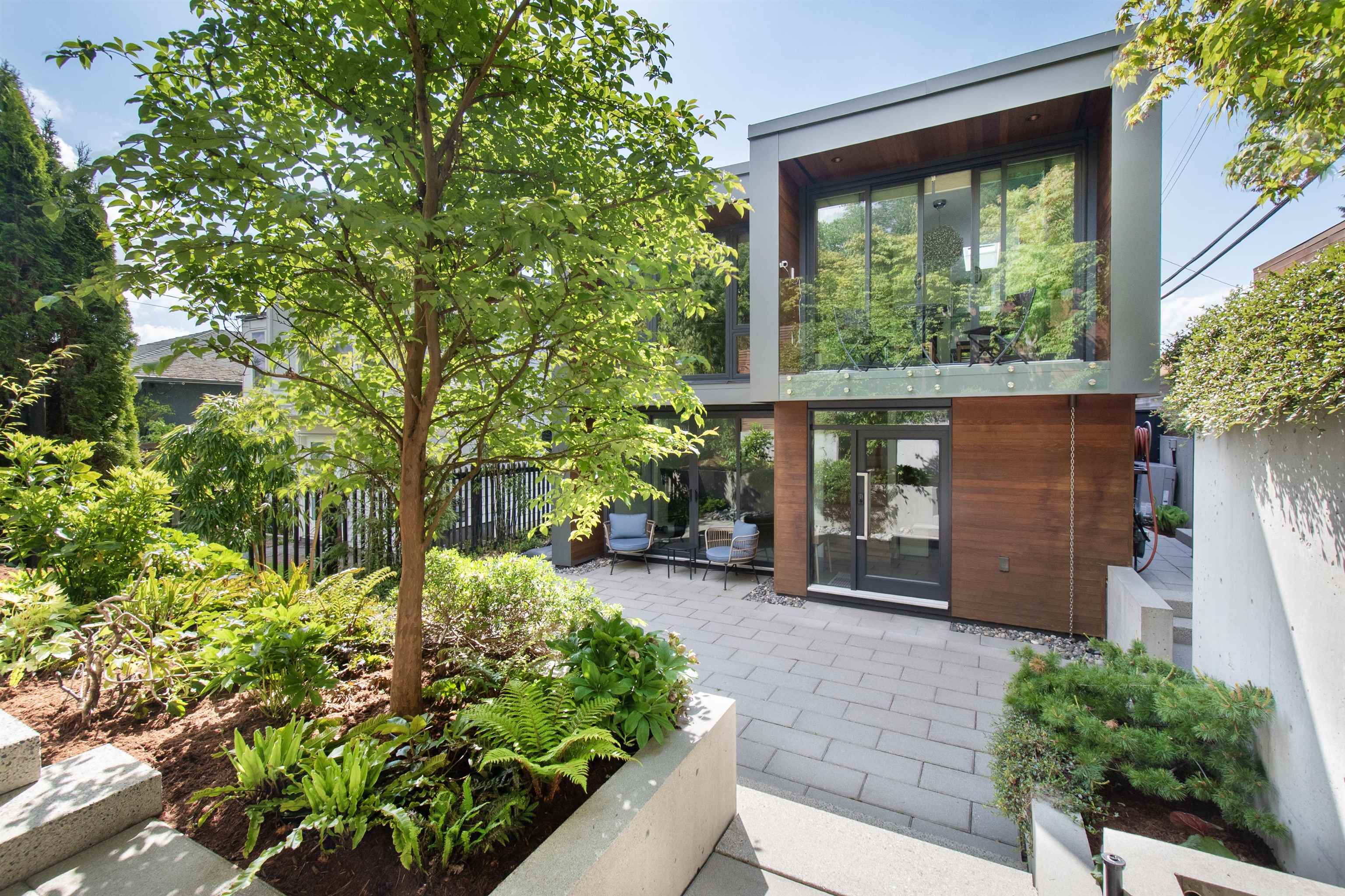 3895 LONSDALE AVENUE, North Vancouver BC V7N 3K8, R3013157, BC,