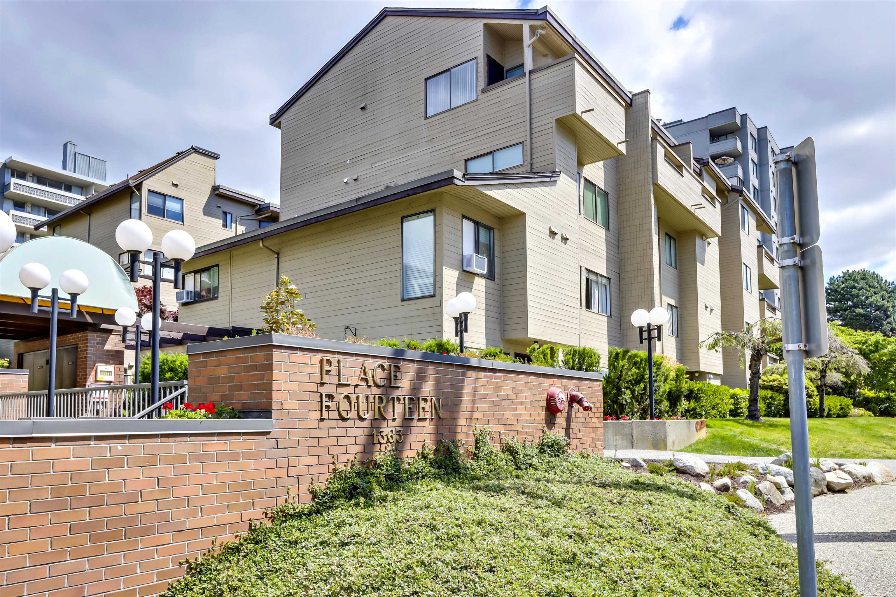 208 1363 CLYDE AVENUE, R3013559, BC,