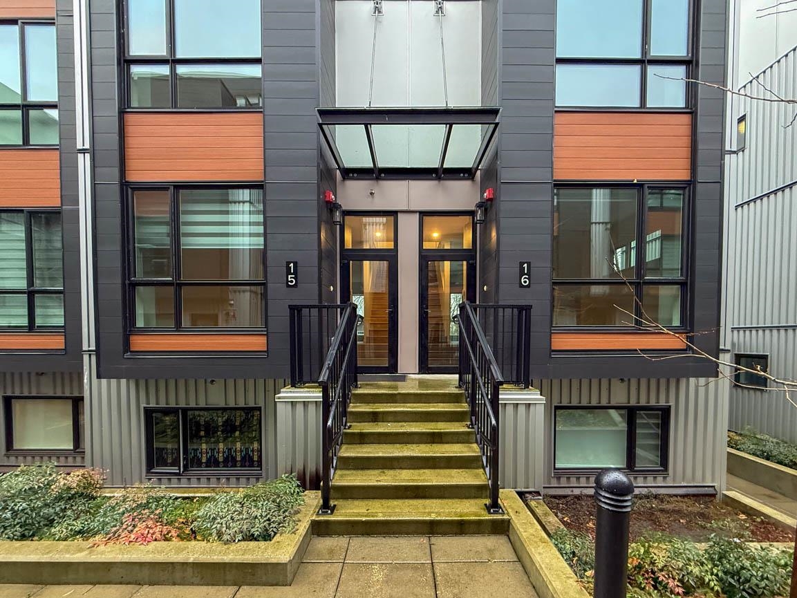 TH25 2070 20TH AVENUE, R3014657, BC,