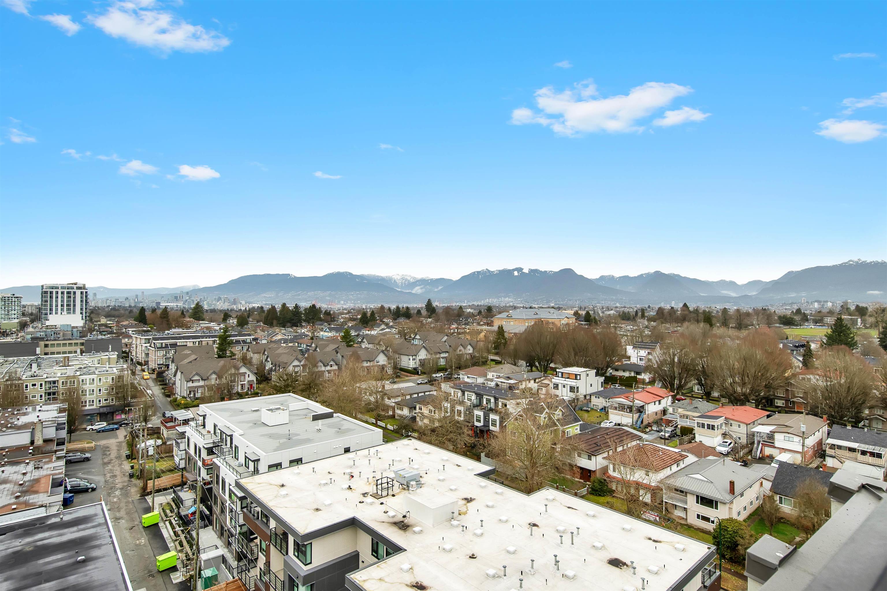 PH2 2689 KINGSWAY, R3014889, BC,