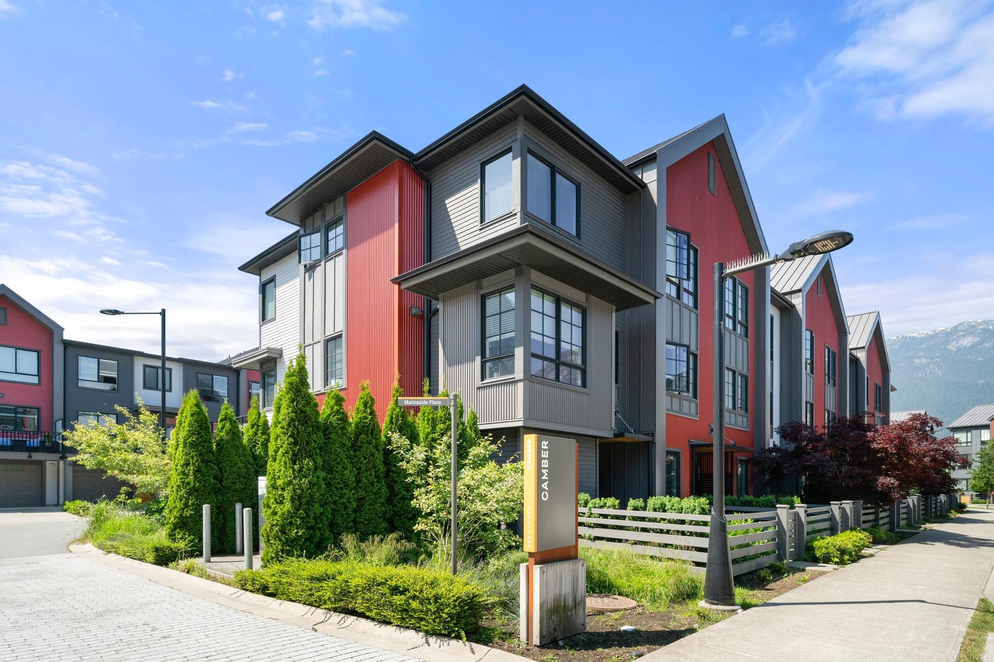 MLS® listing #R3015192 for sale located at 1363 MARINASIDE PLACE, Squamish BC V8B 1A8