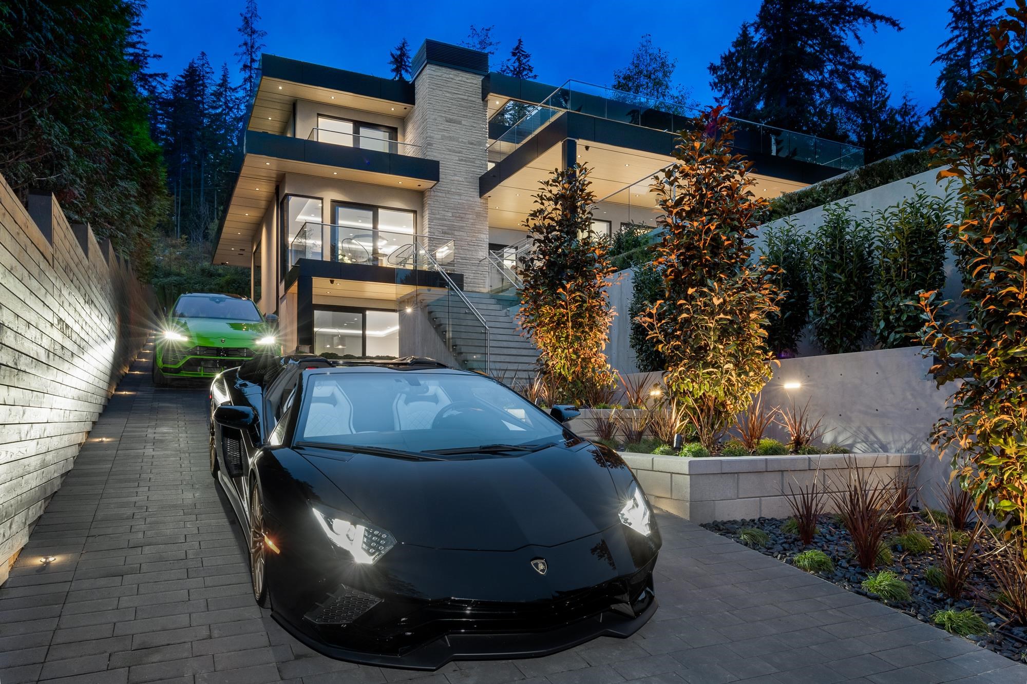 449 HILLCREST STREET, West Vancouver BC V7V 2L8, R3016493, BC,