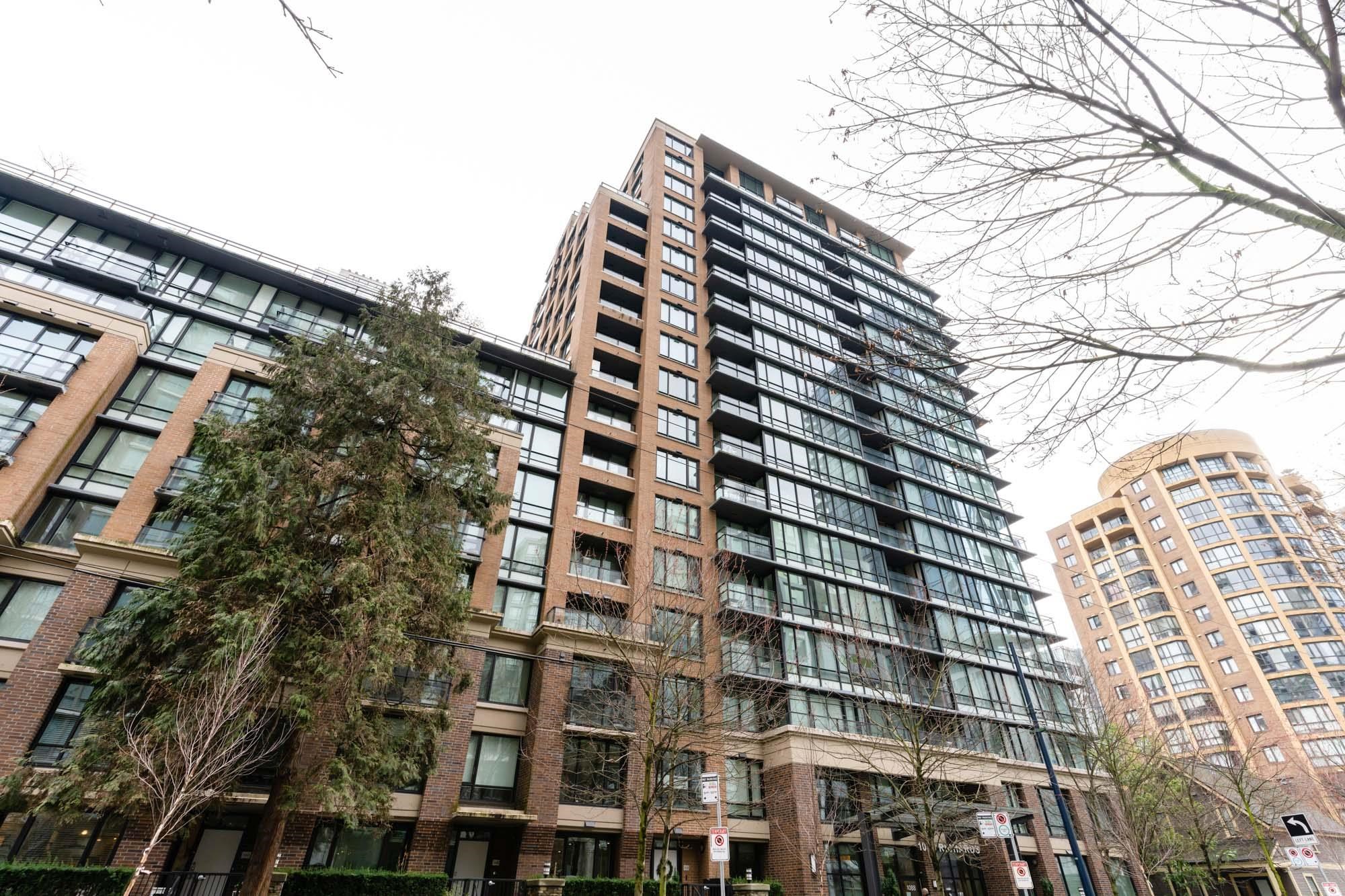 211 1088 RICHARDS STREET, R3017368, BC,
