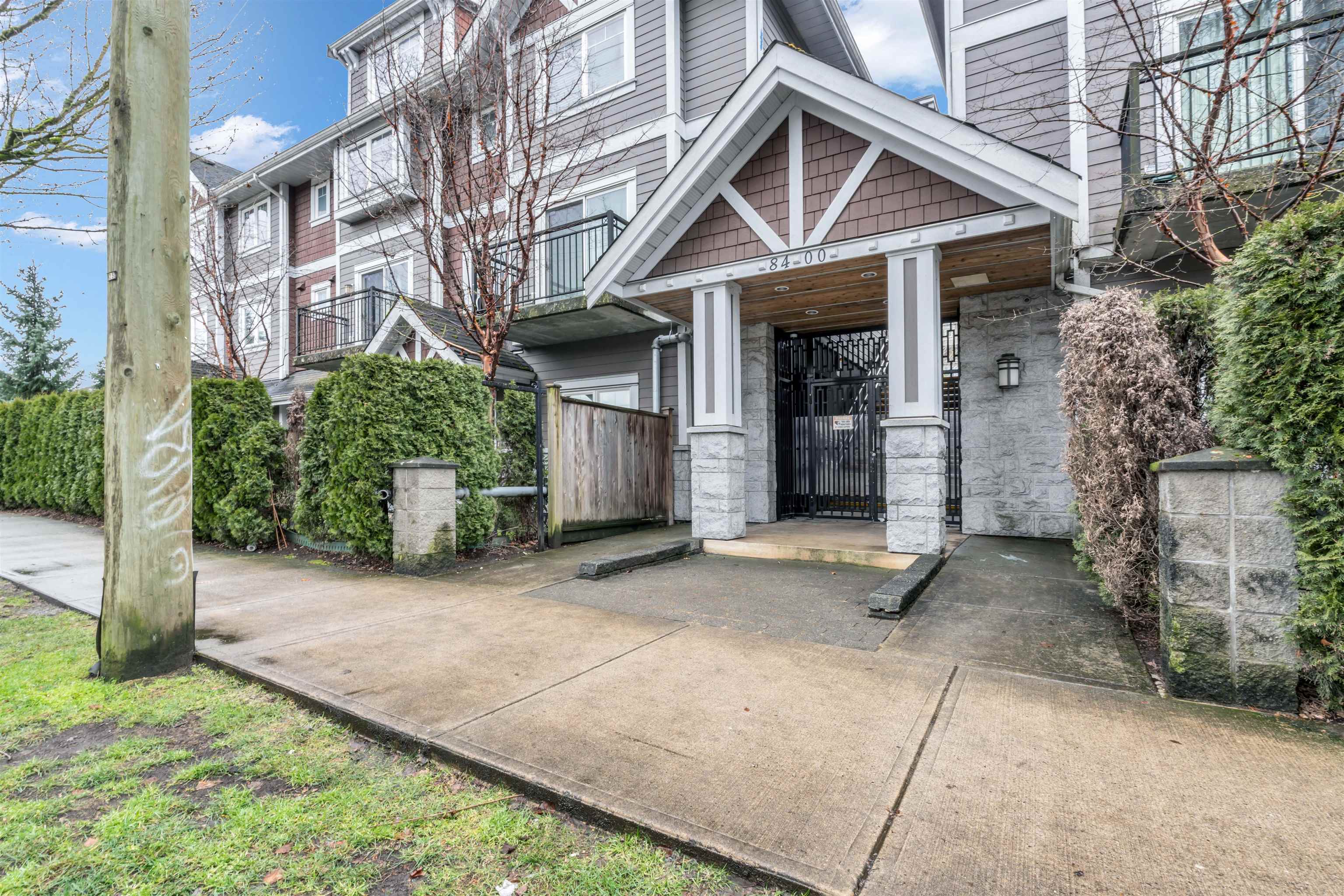 1 8400 COOK ROAD, R3018272, BC,