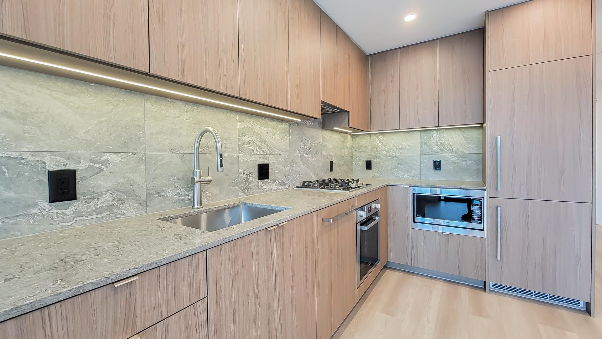 801 626 CLAREMONT STREET, R3018908, BC,