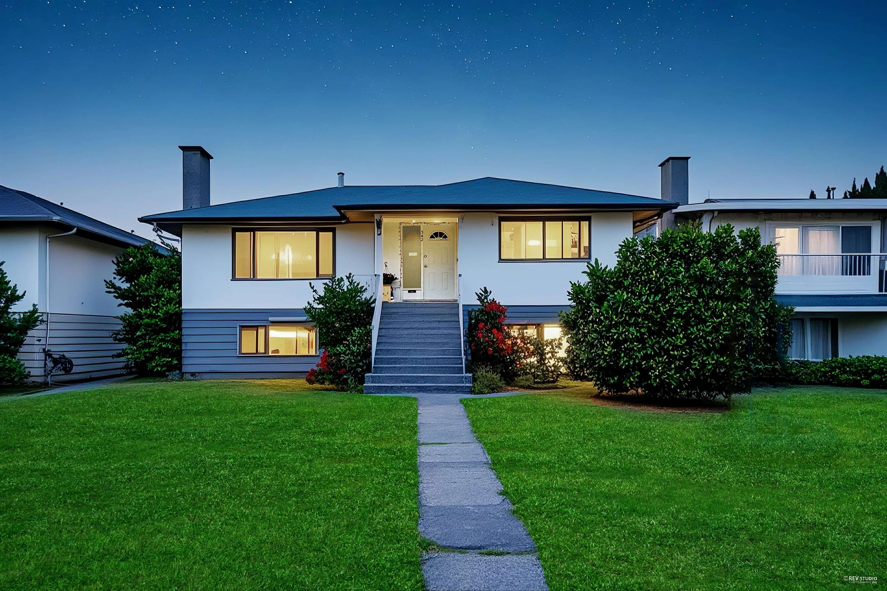 342 E 18TH STREET, North Vancouver BC V7L 2X9, R3018953, BC,