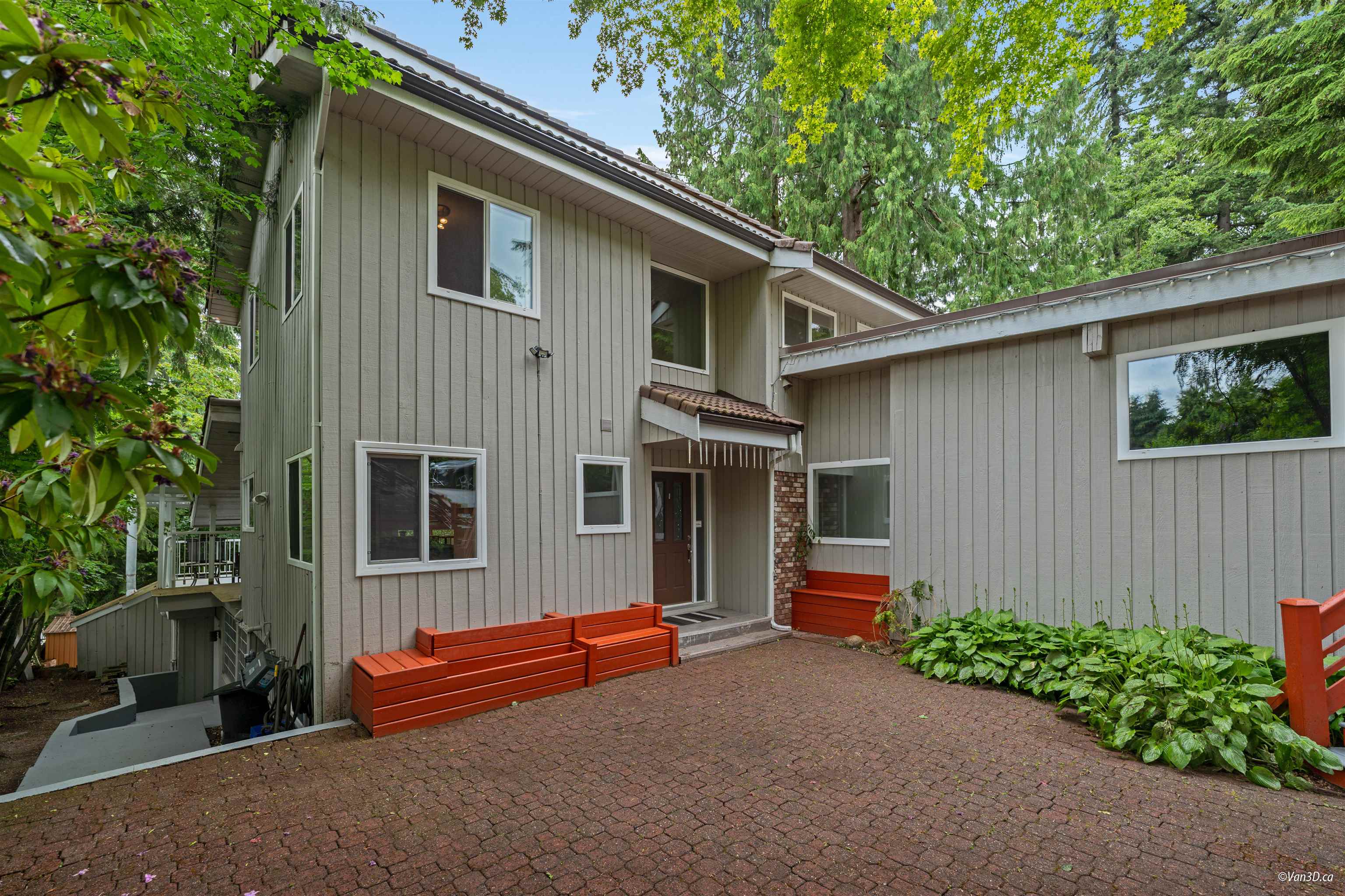 271 MONTROYAL BOULEVARD, North Vancouver BC V7N 4E4, R3019146, BC,