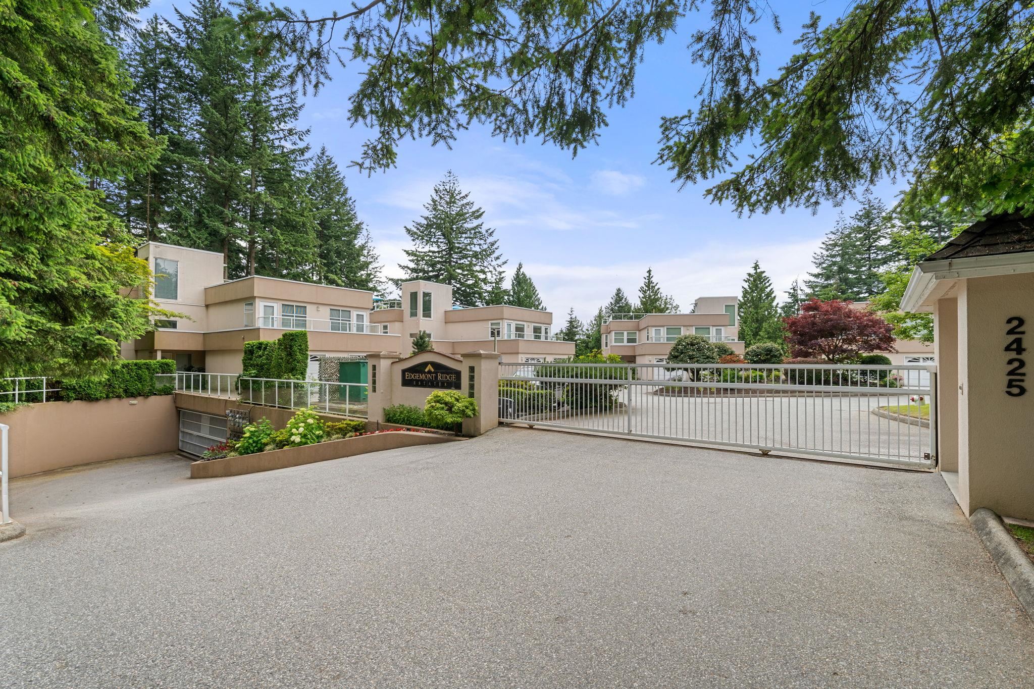 13 2425 EDGEMONT BOULEVARD, R3019934, BC,