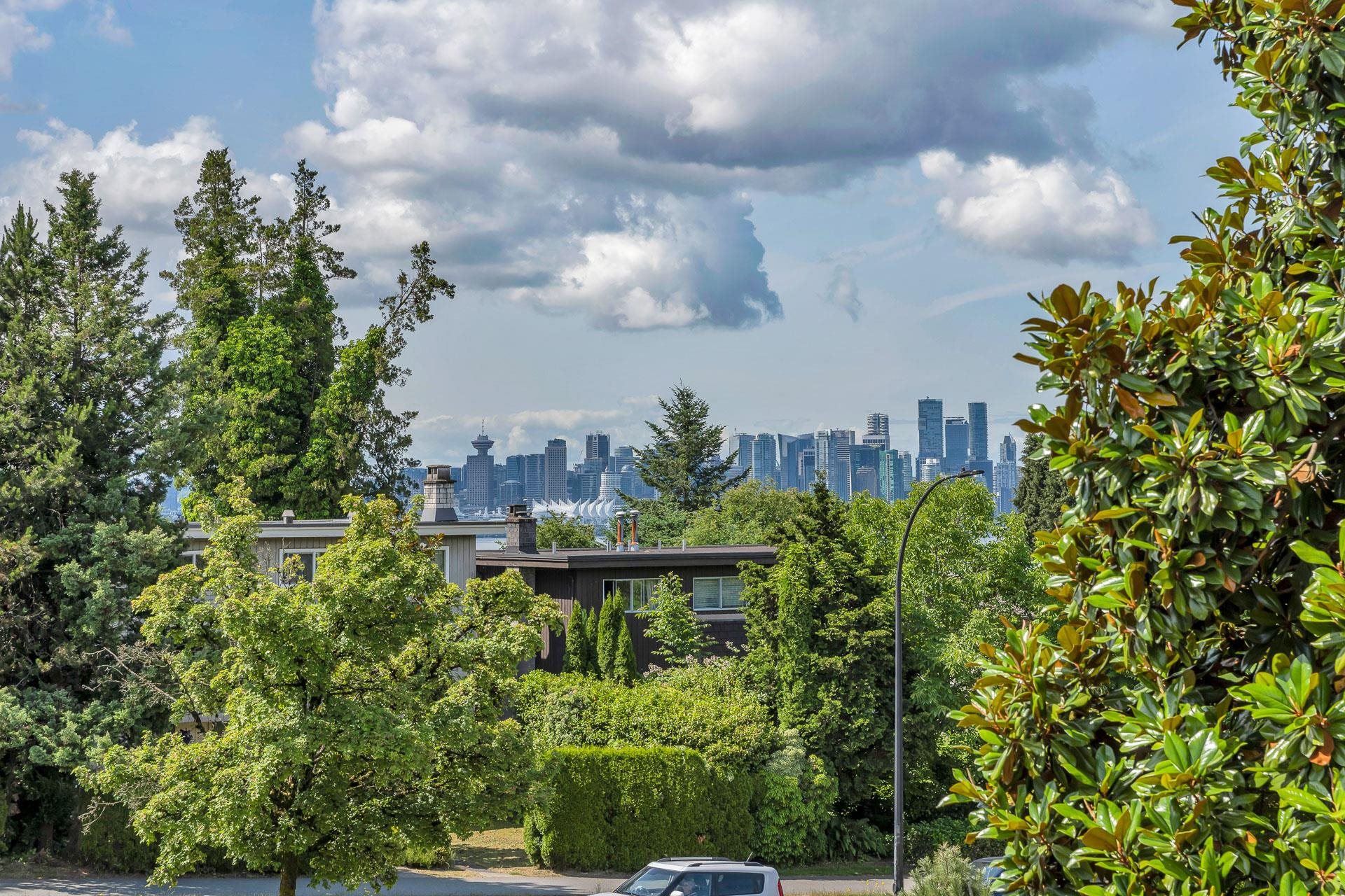 438-440 W KEITH ROAD, North Vancouver BC V7M 1M3, R3020013, BC,