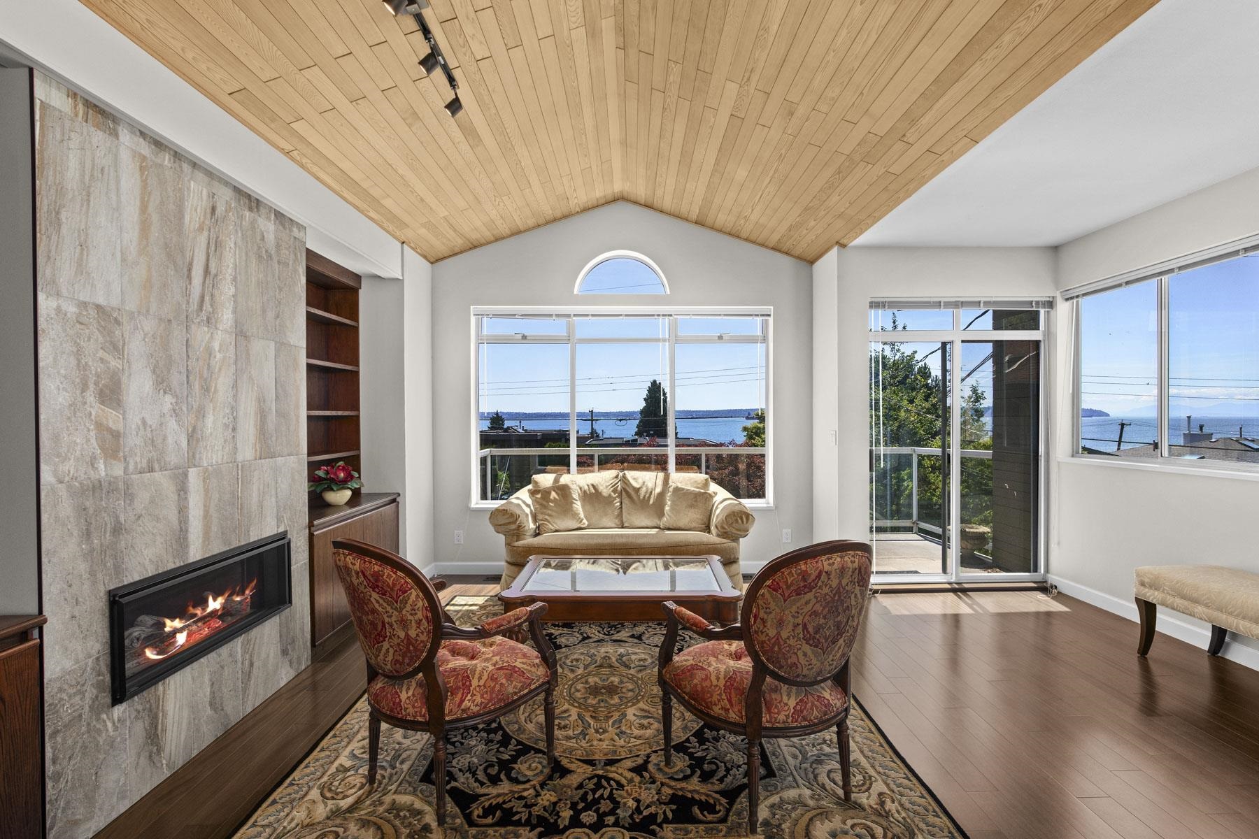 2319 MARINE DRIVE, West Vancouver BC V7V 1K9, R3020596, BC,