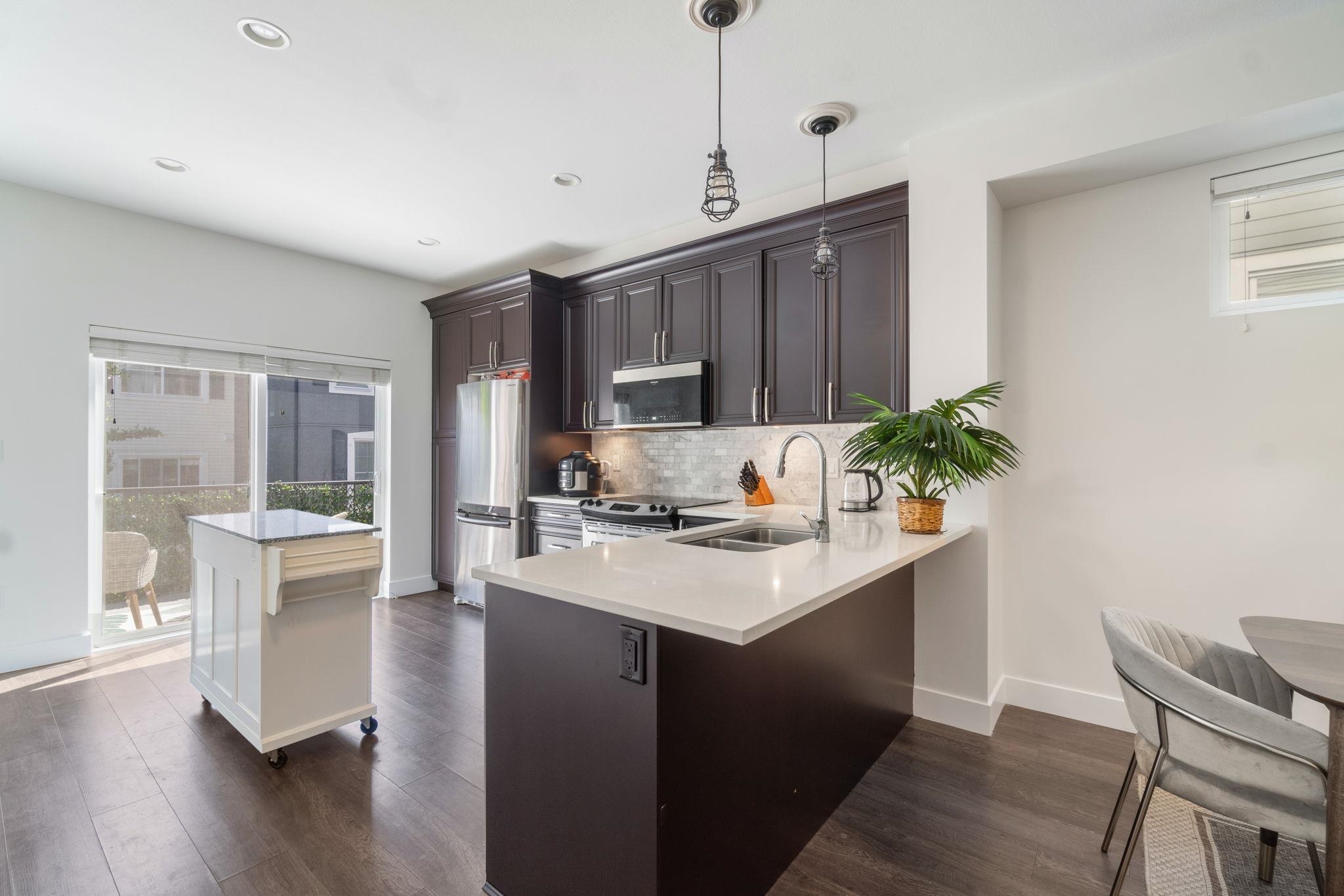 9 19180 65 AVENUE, R3020634, BC,