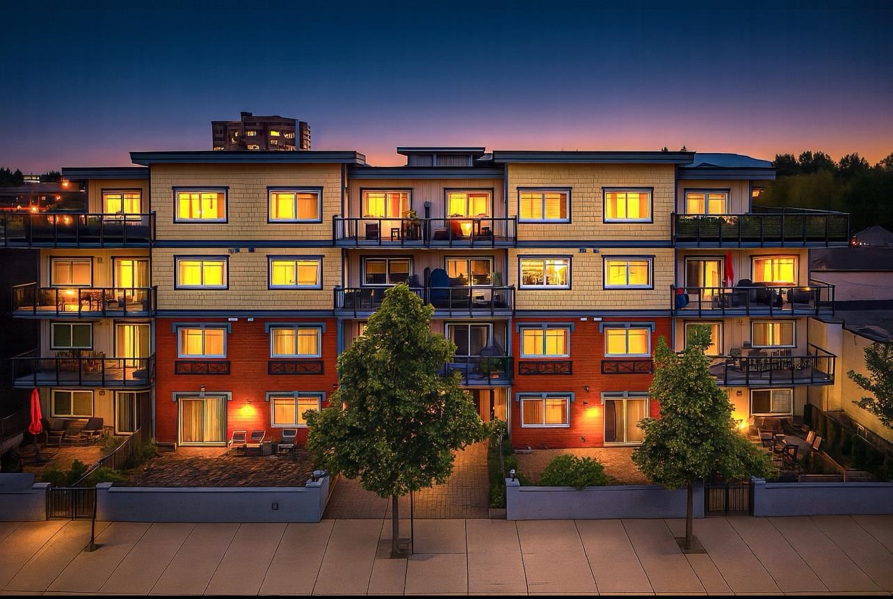 401 22363 SELKIRK AVENUE, R3020720, BC,