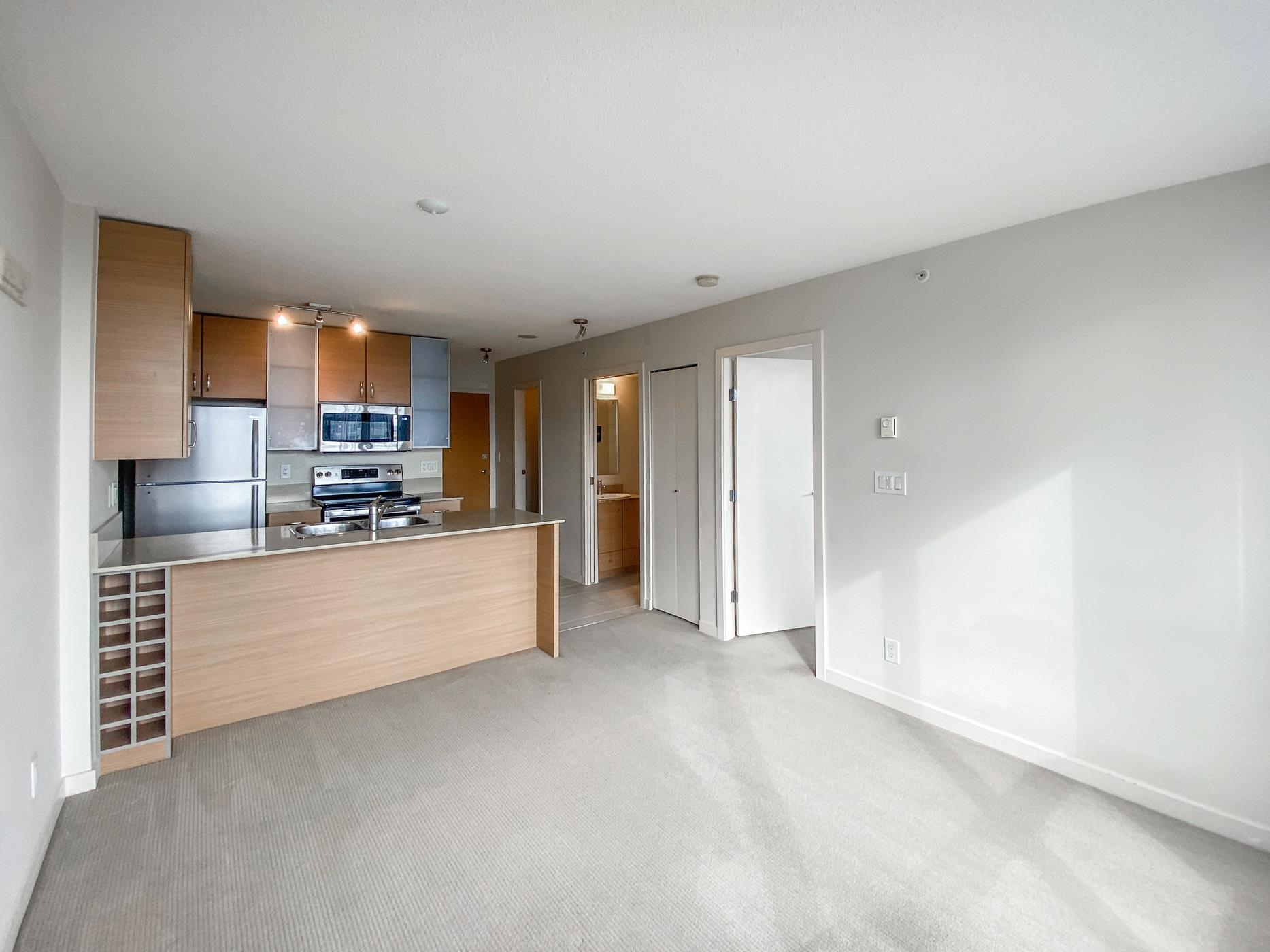 2109 977 MAINLAND STREET, R3020843, BC,