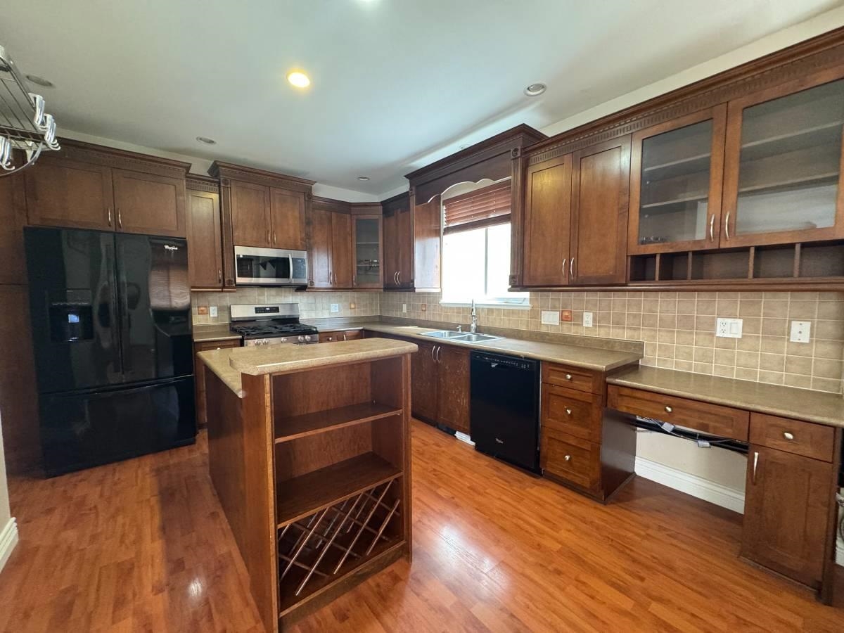 UPPER 10321 244 ST, R3020985, BC,