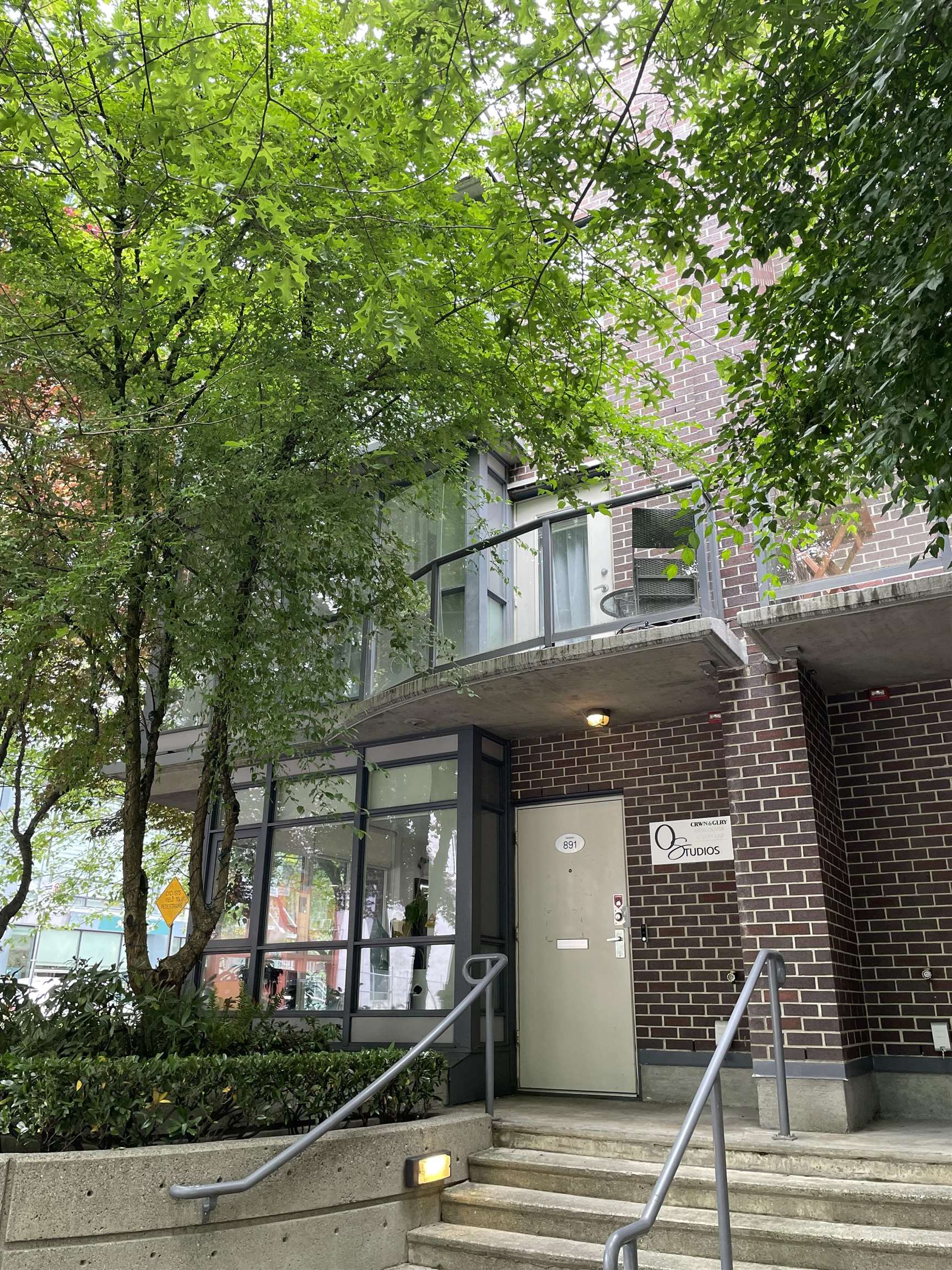 891 HELMCKEN STREET, Vancouver BC V6Z 1B1, R3021304, BC,