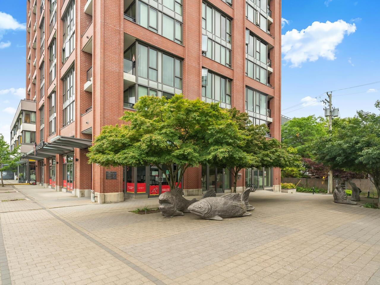 216 2689 KINGSWAY, R3021465, BC,